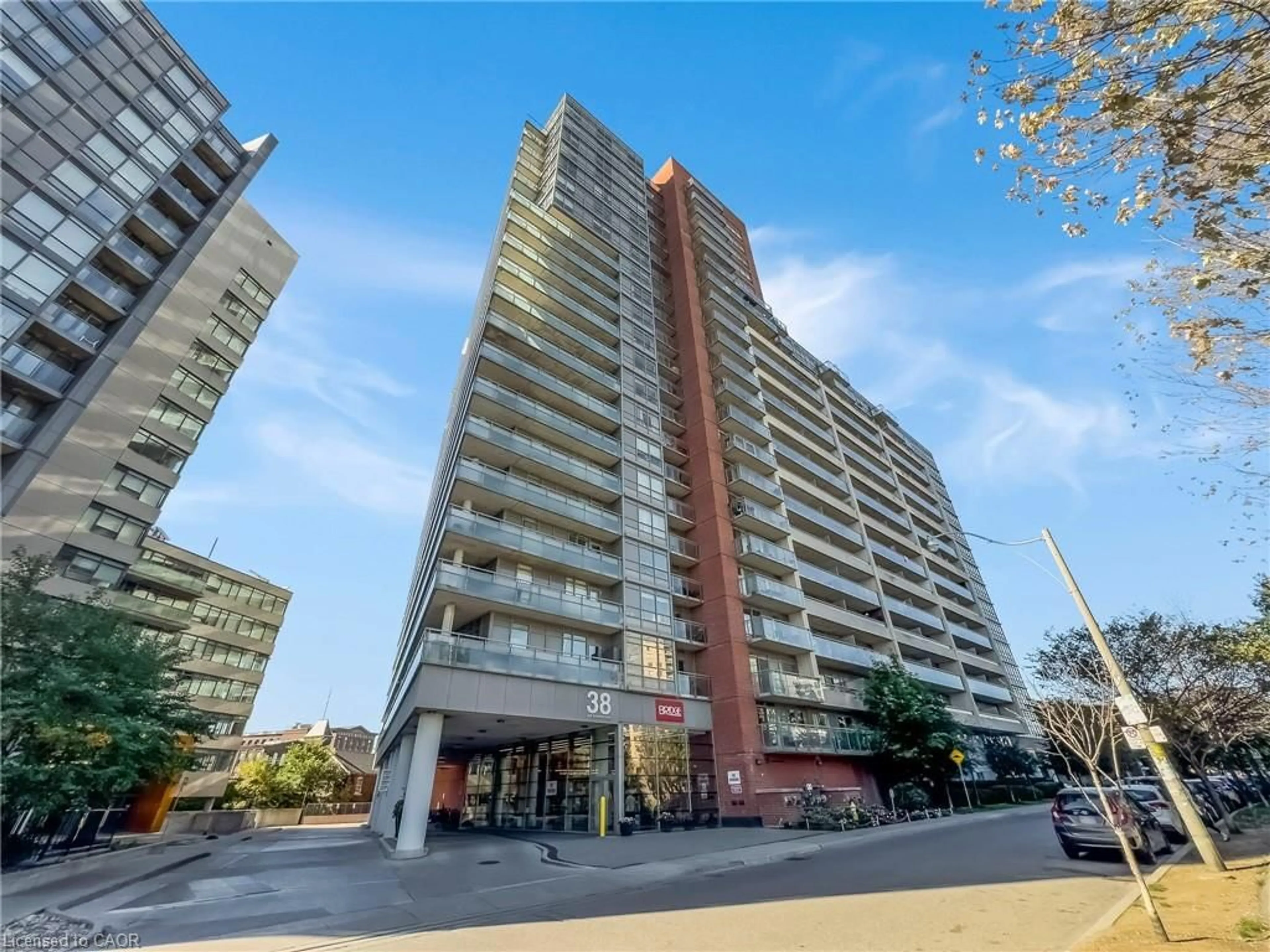 Unknown for 38 Joe Shuster Way #725, Toronto Ontario M6K 0A5