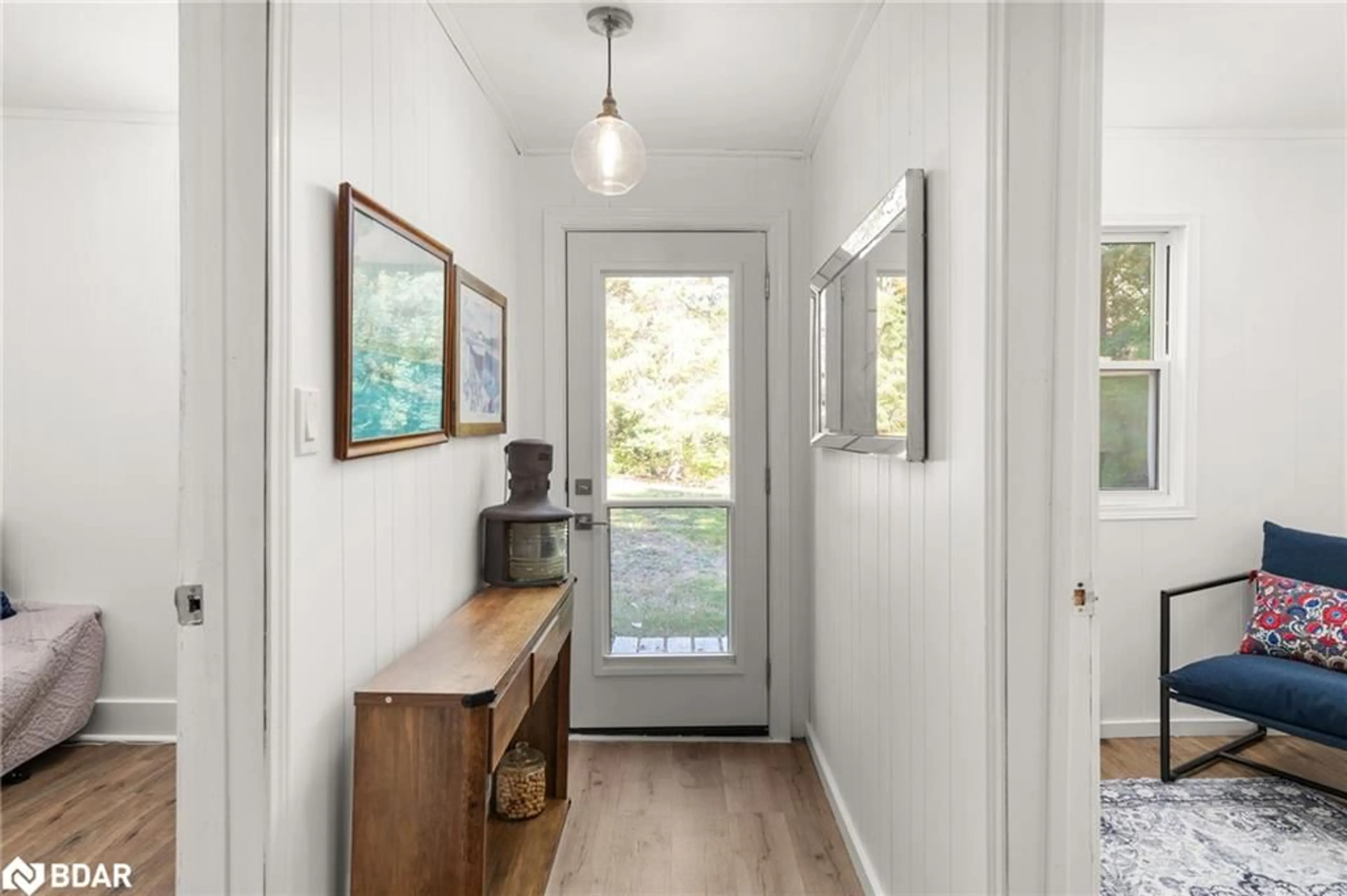 Indoor entryway for 328 Muskoka Road 10 Rd, Port Sydney Ontario P0B 1L0