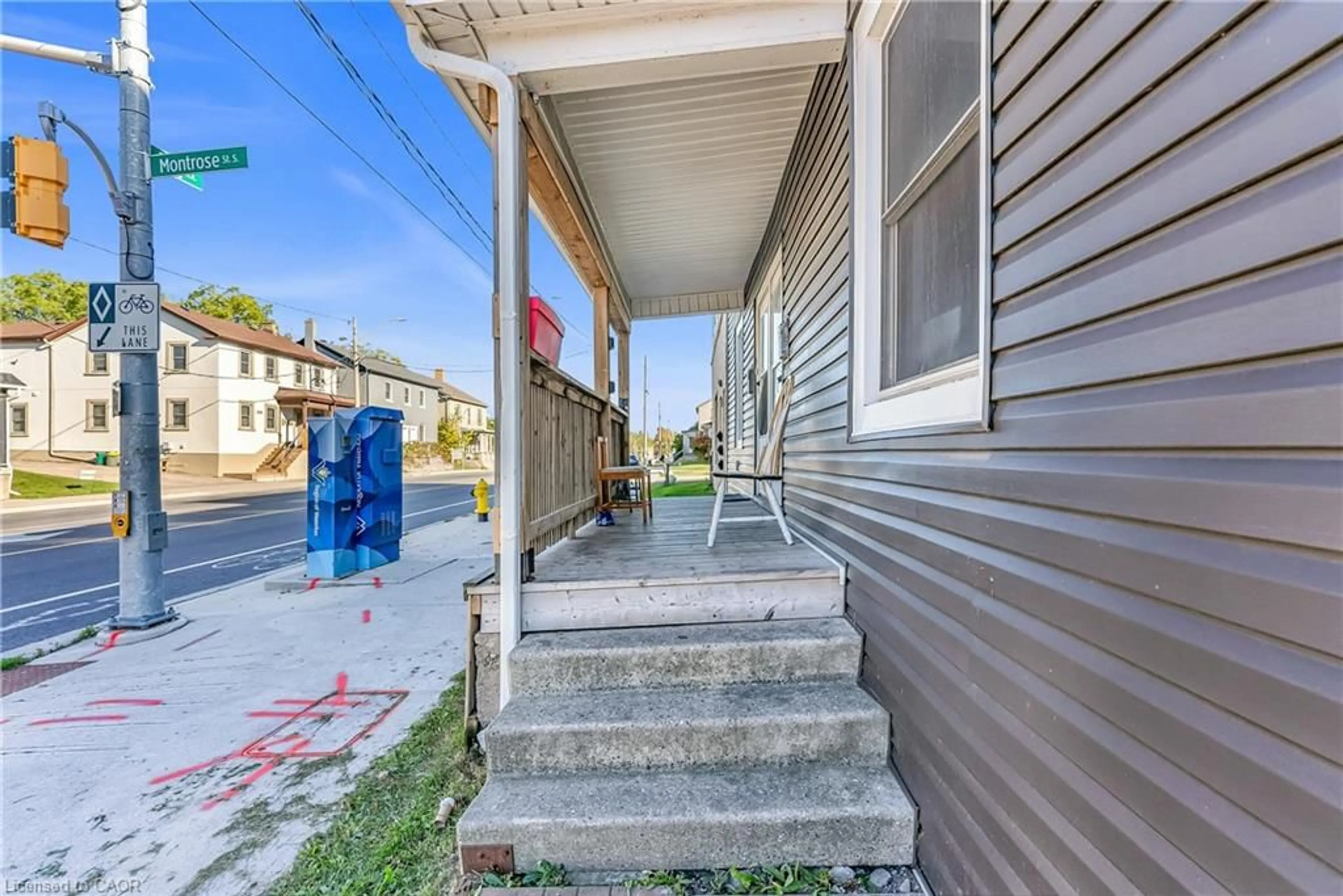 Unknown for 1304 -1306 King St, Cambridge Ontario N3H 3R1