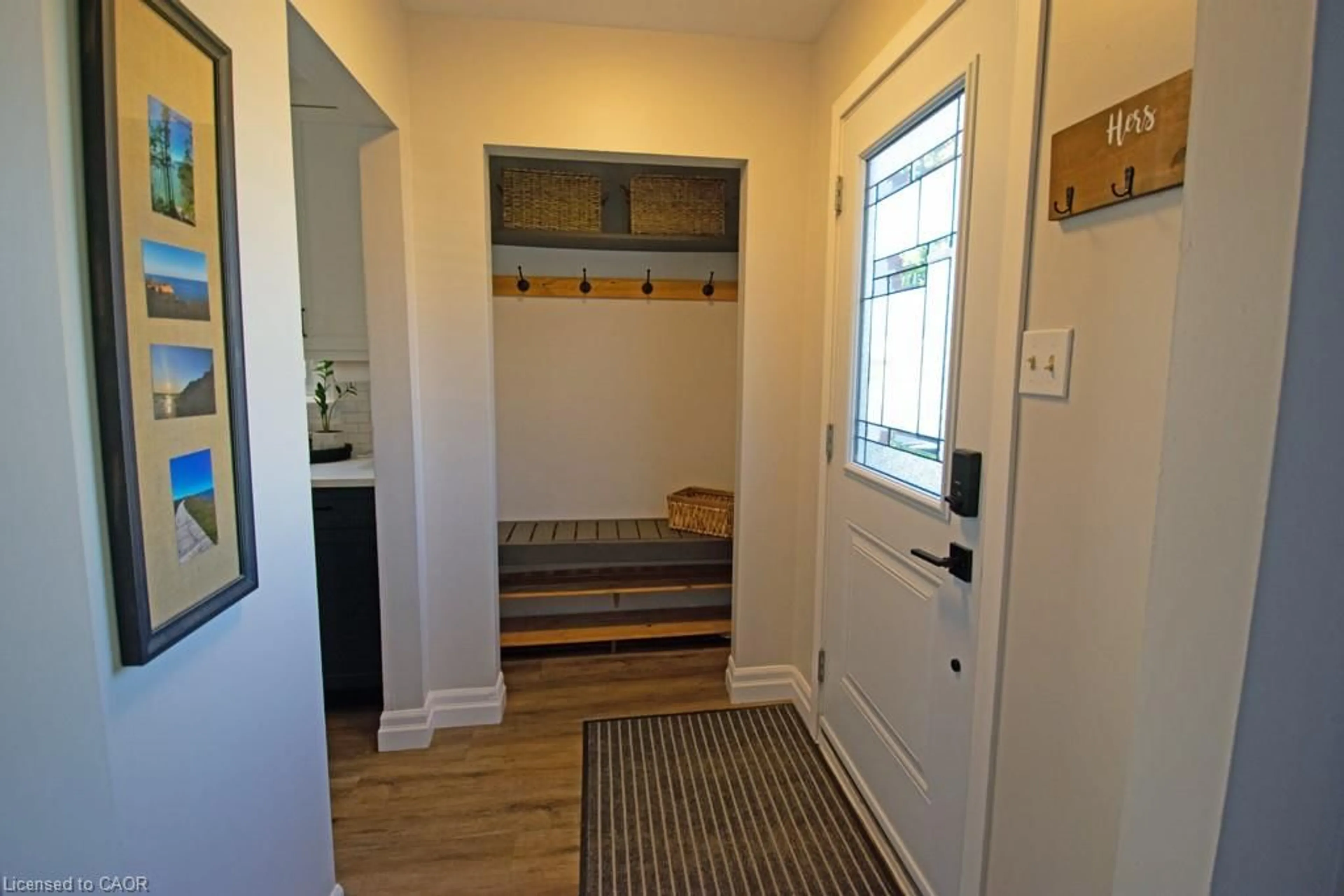 Indoor entryway for 7 Gaitwin St, Brantford Ontario N3P 1A9