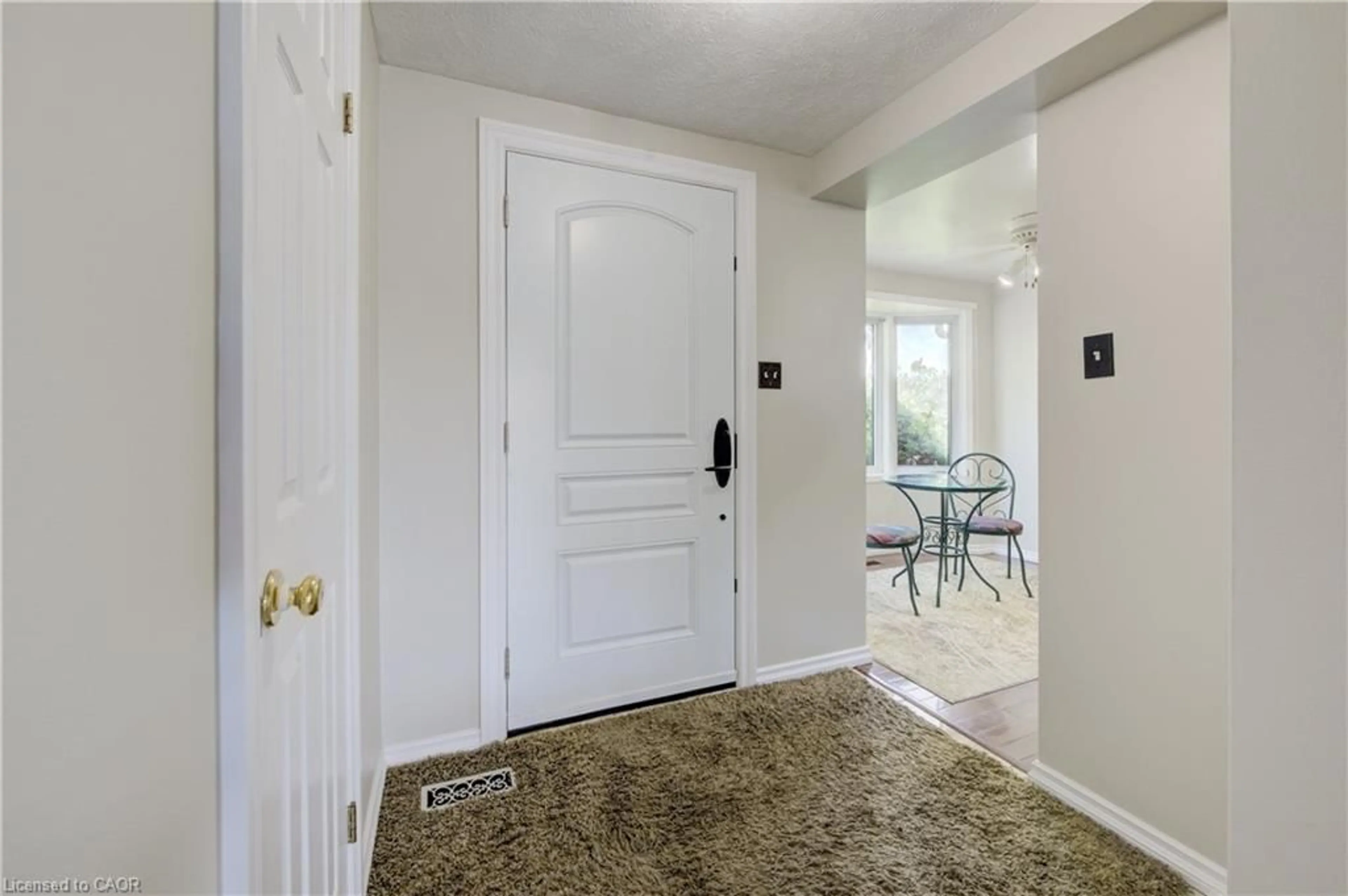 Indoor entryway for 155 Bankside Dr, Kitchener Ontario N2N 3E4
