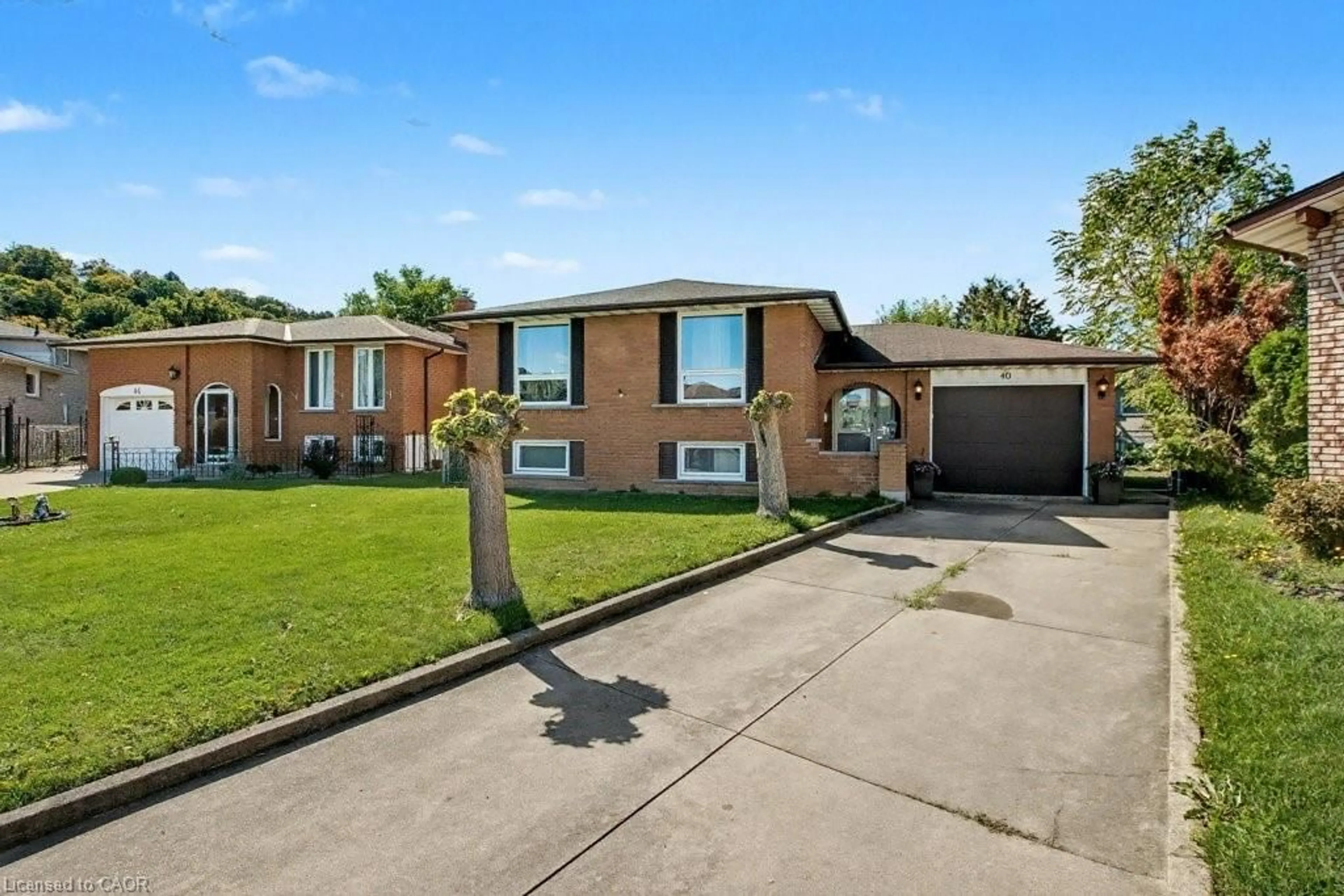 Home with brick exterior material, street for 40 Tara Crt, Hamilton Ontario L8K 6E6