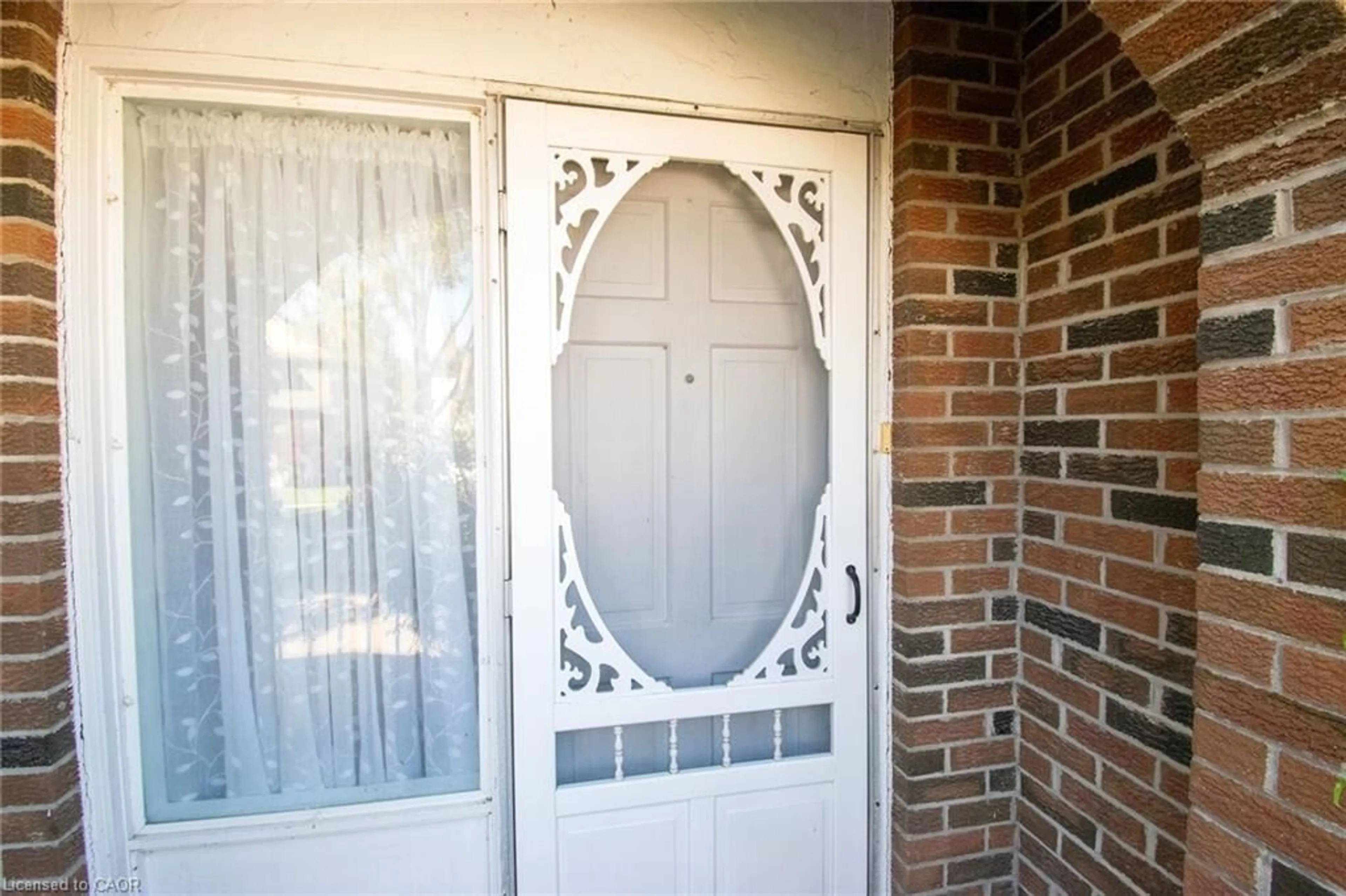 Indoor entryway for 132 Lock St #3, Dunnville Ontario N1A 3C8