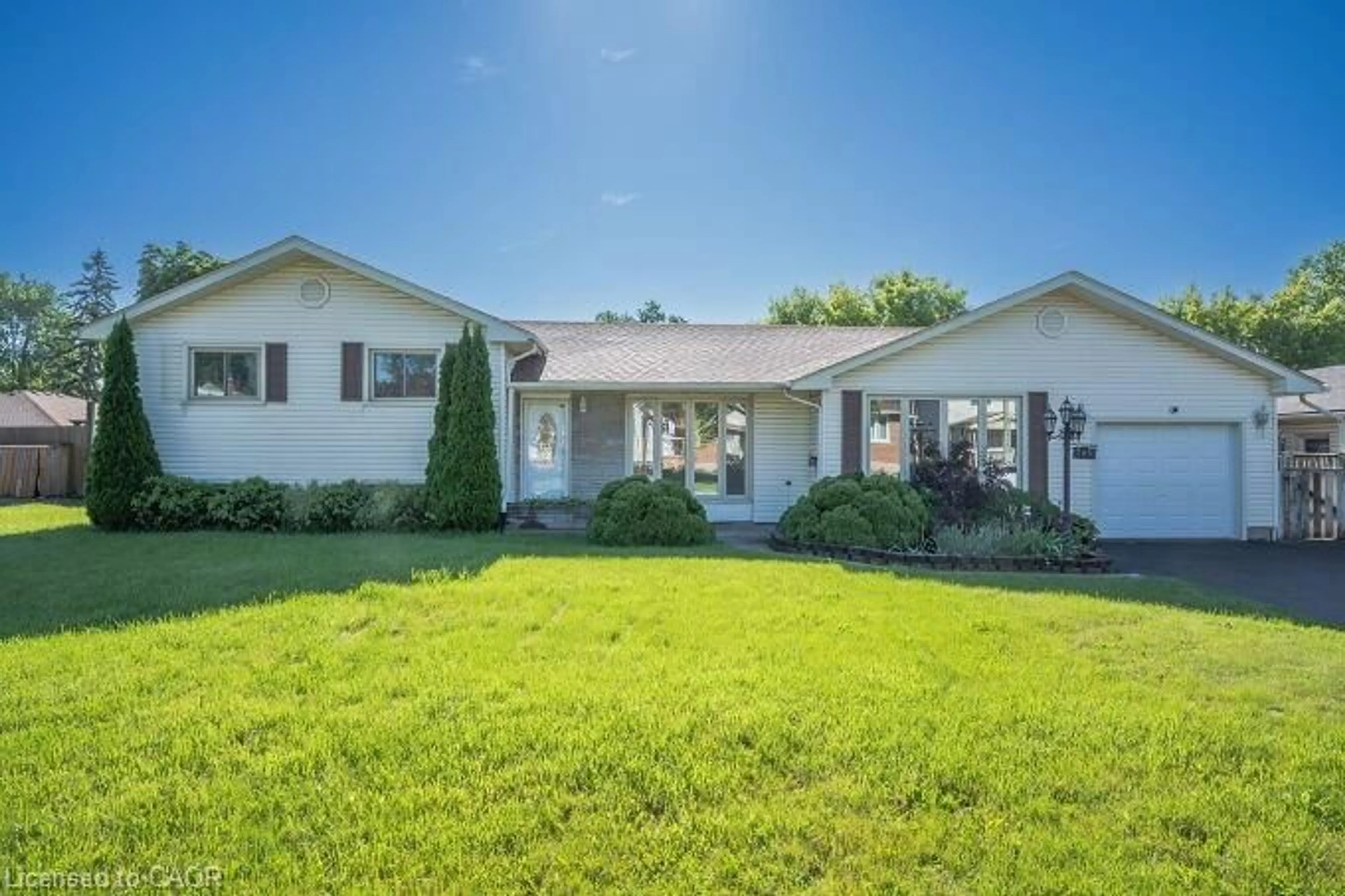Unknown for 245 Marshall Ave, Welland Ontario L3C 2N3