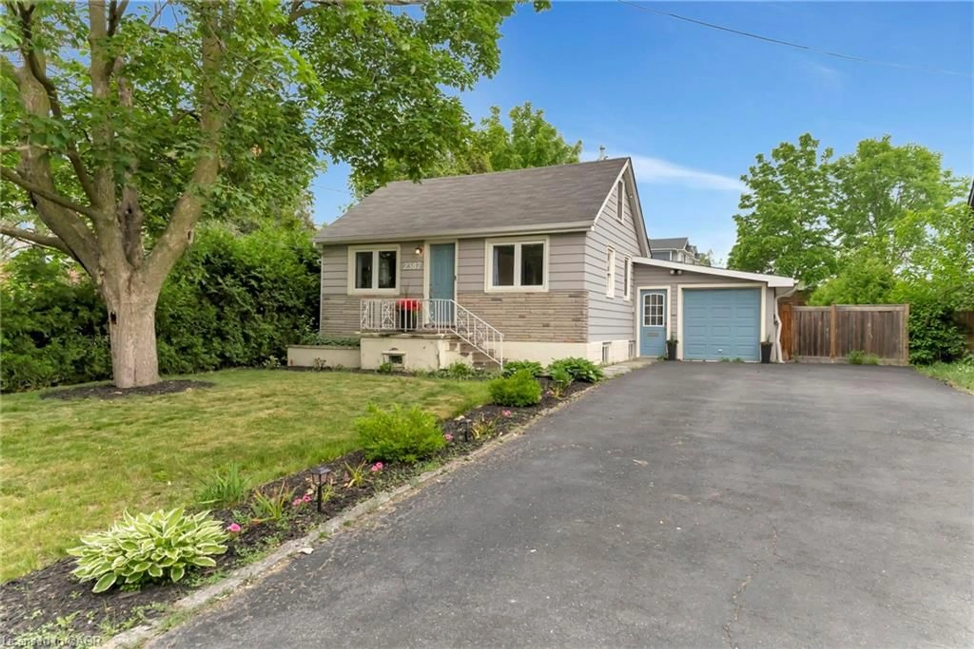 Unknown for 2387 Glenwood School Dr, Burlington Ontario L7R 3R9
