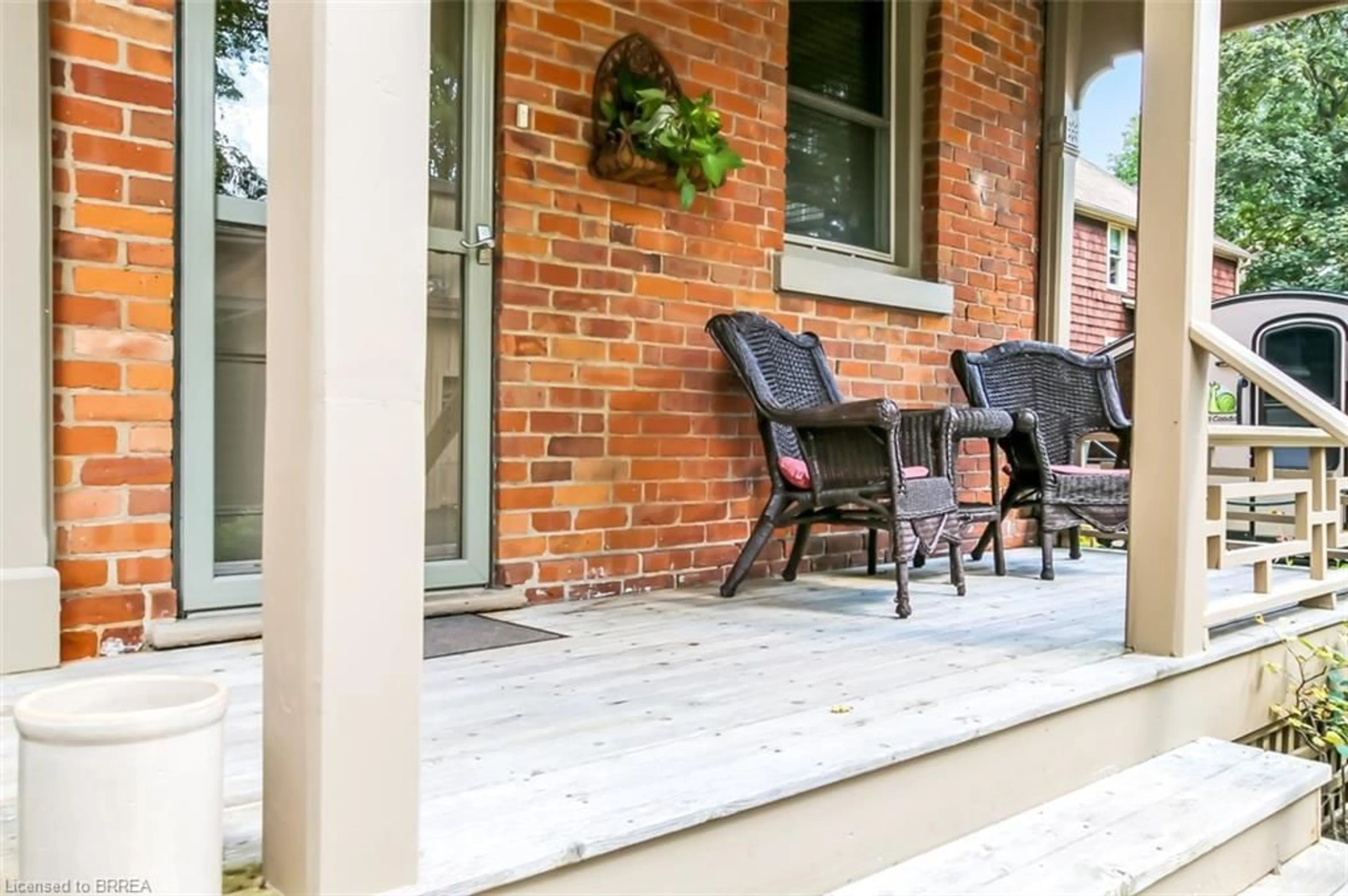 Patio, street for 138 St. James St, Waterford Ontario N0E 1Y0
