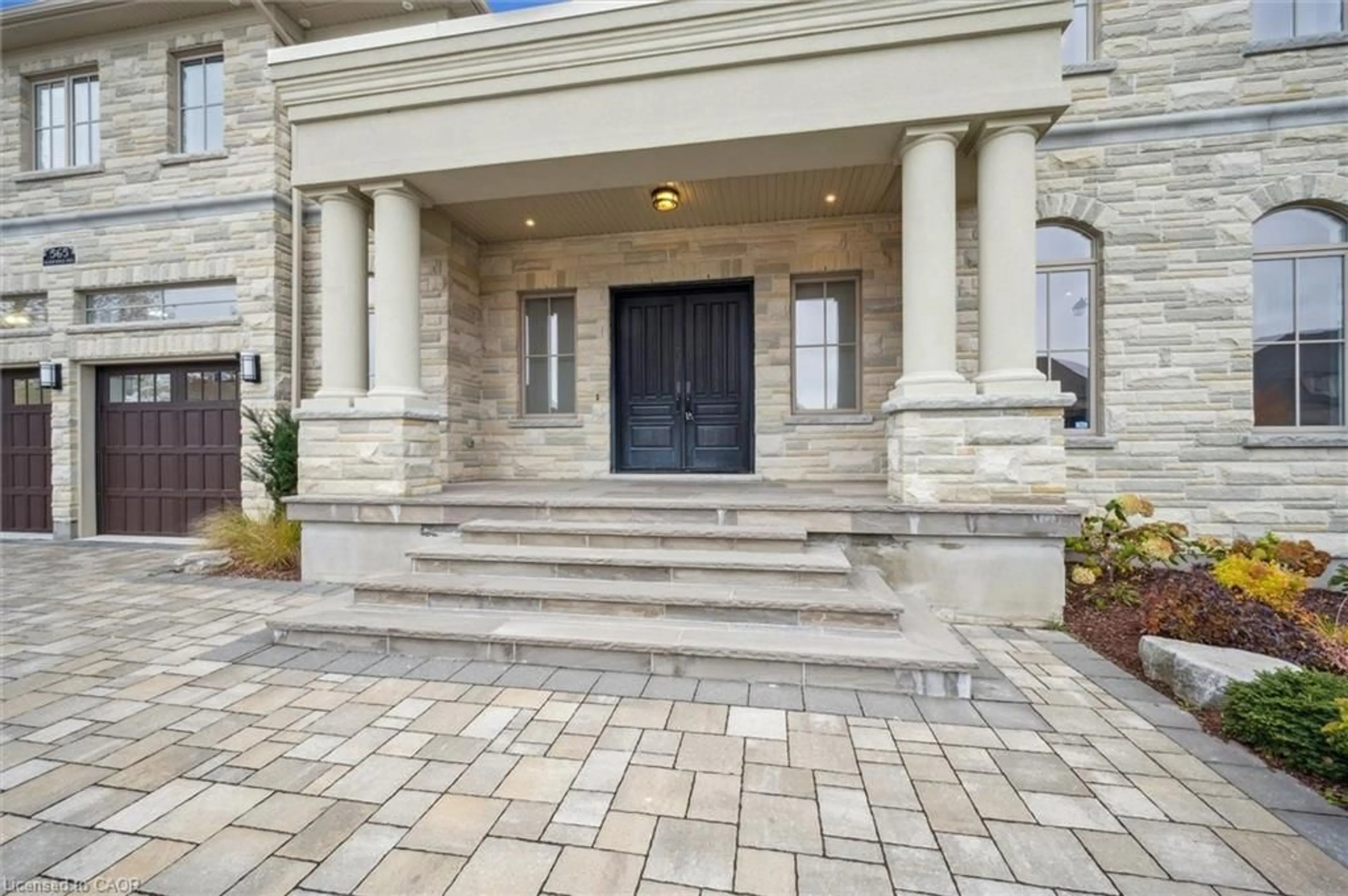 Unknown for 565 Manor Ridge Cres, Waterloo Ontario N2J 4G8