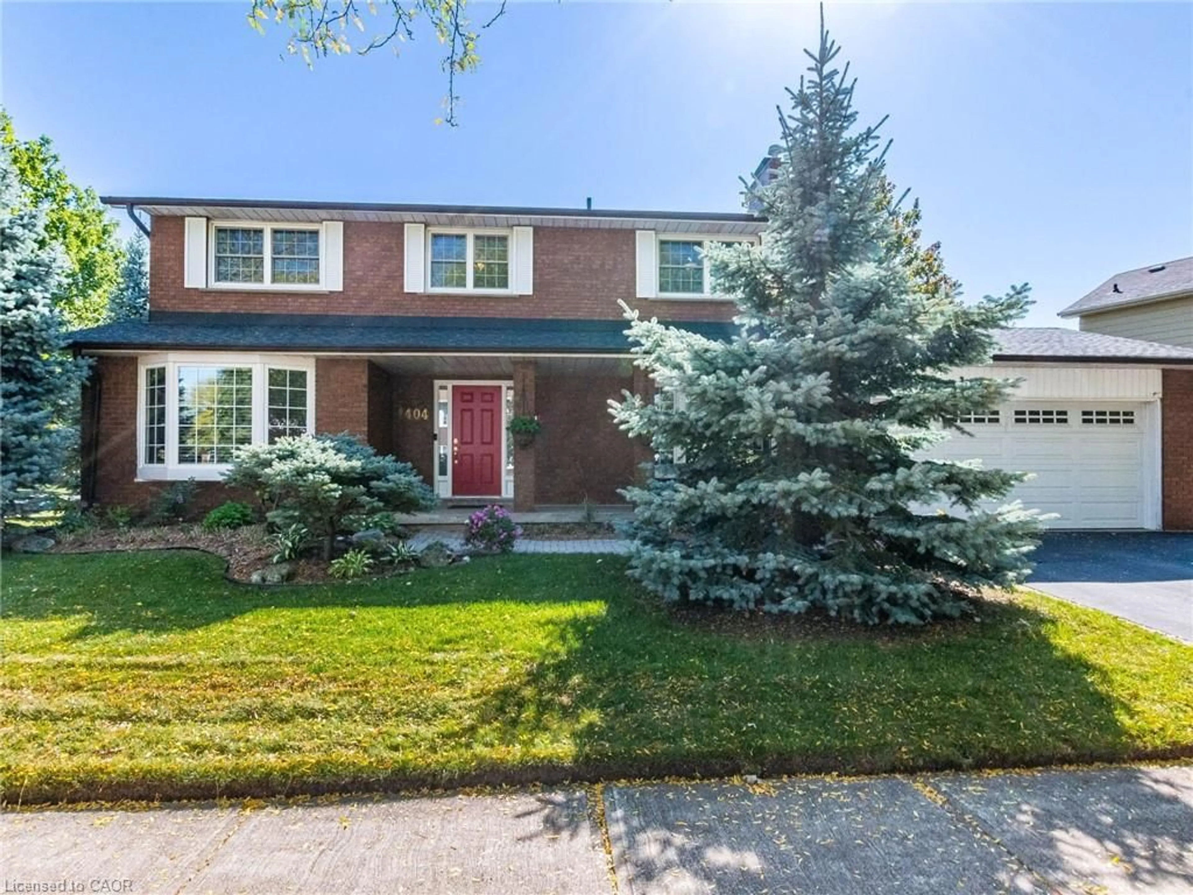 Home with brick exterior material, street for 1404 Kimberley Dr, Oakville Ontario L6H 2W6