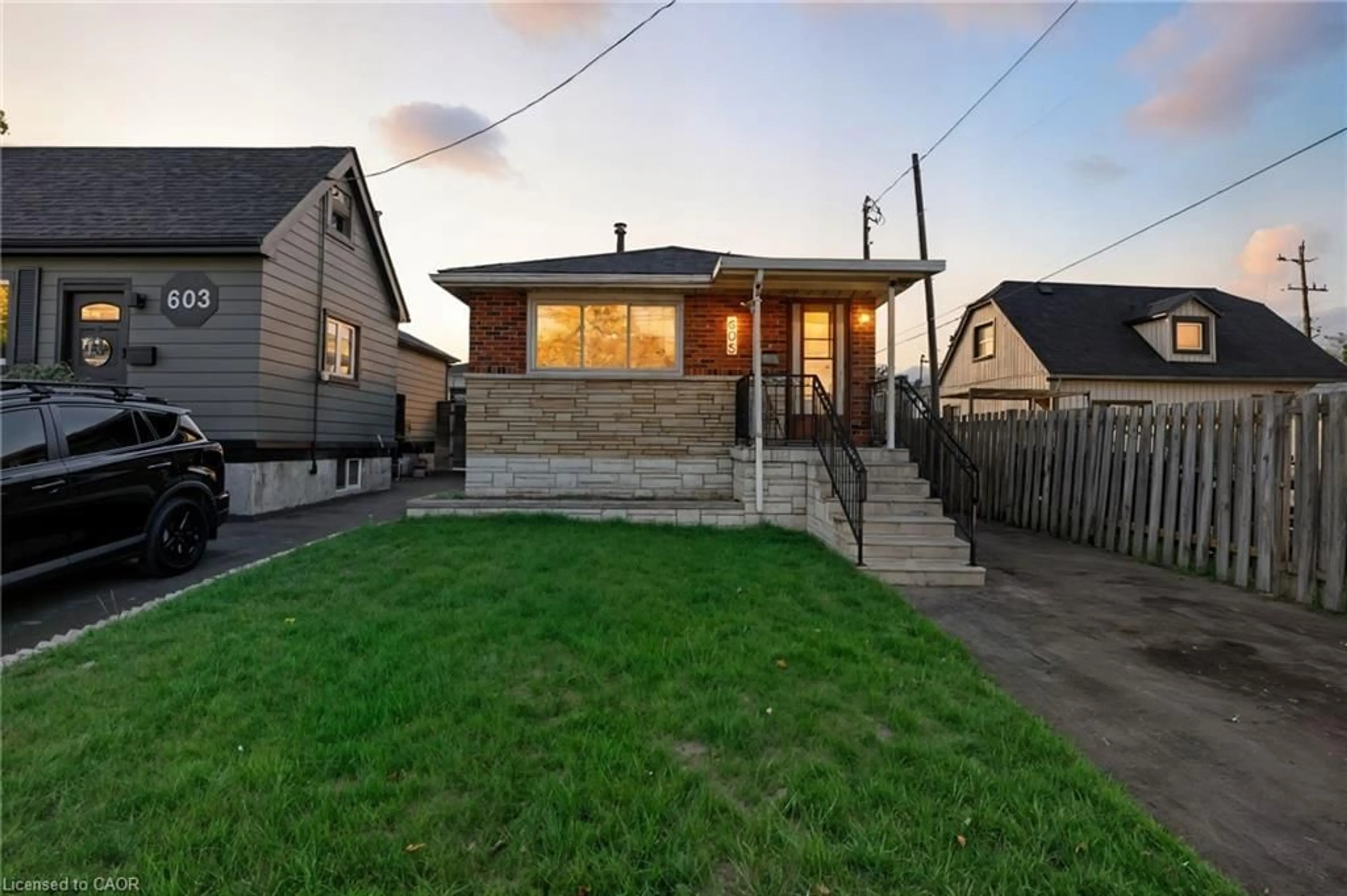 Unknown for 605 Waterloo St, Hamilton Ontario L8H 6V6