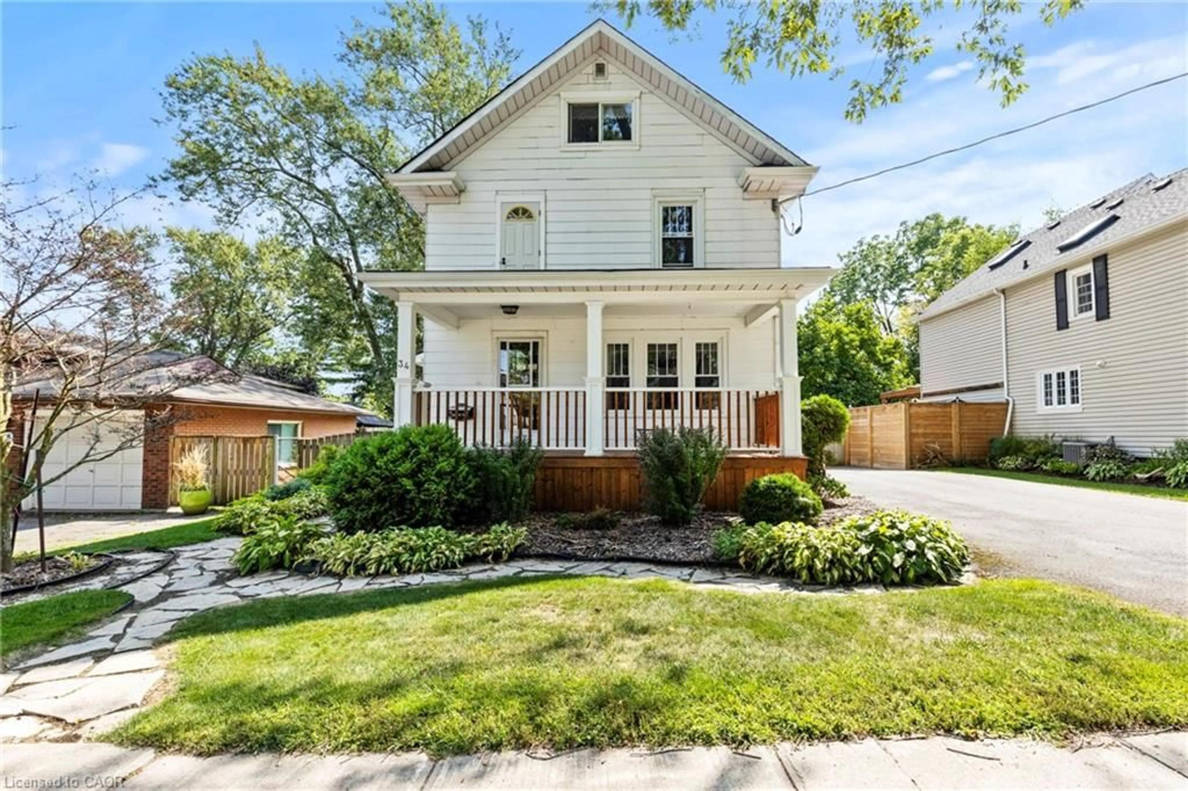 Home with brick exterior material, street for 34 College St, Pelham Ontario L0S 1E0