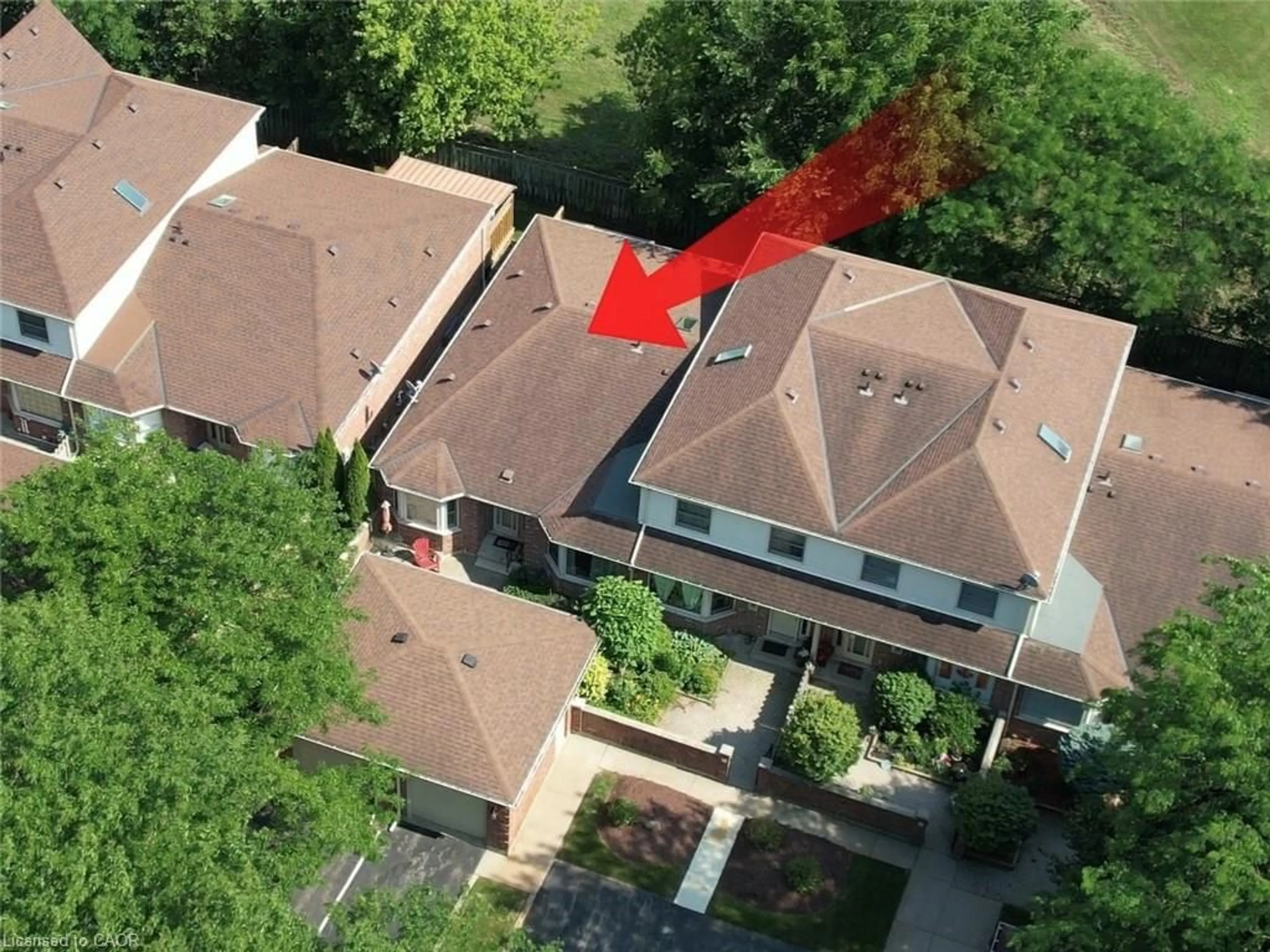 A pic from outside/outdoor area/front of a property/back of a property/a pic from drone, building for 42 Donly Dr #11, Simcoe Ontario N3Y 5L2