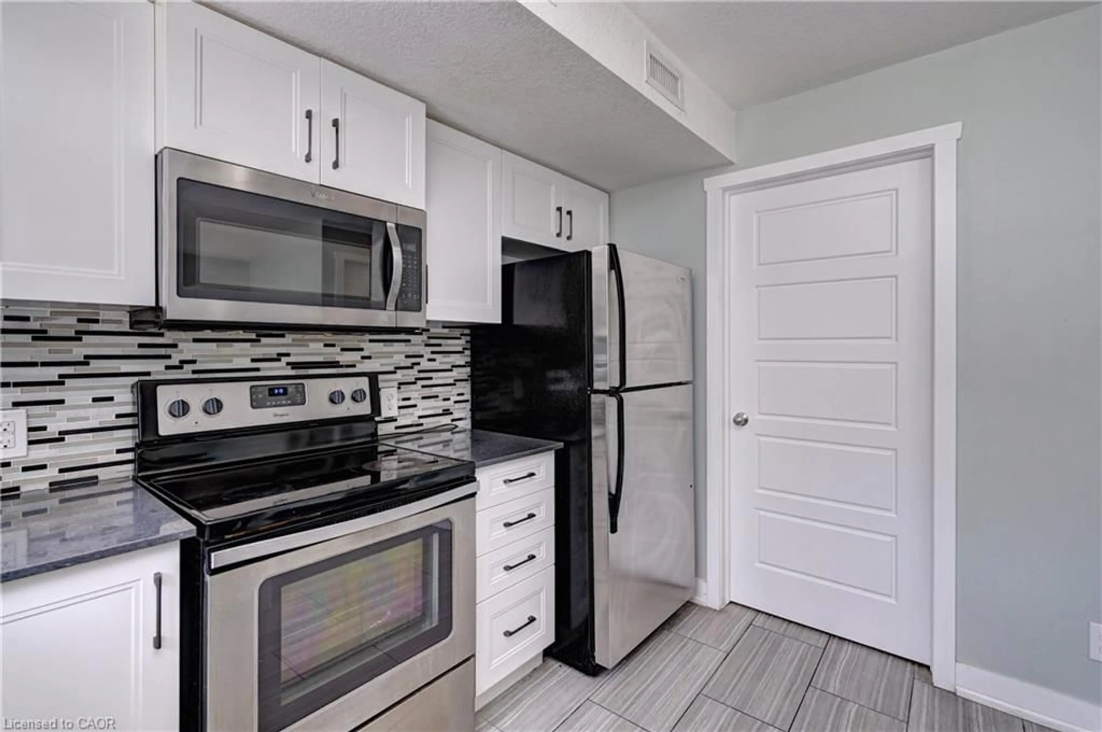 Standard kitchen, ceramic/tile floor for 190 Century Hill Dr #A4, Kitchener Ontario N2E 0G9