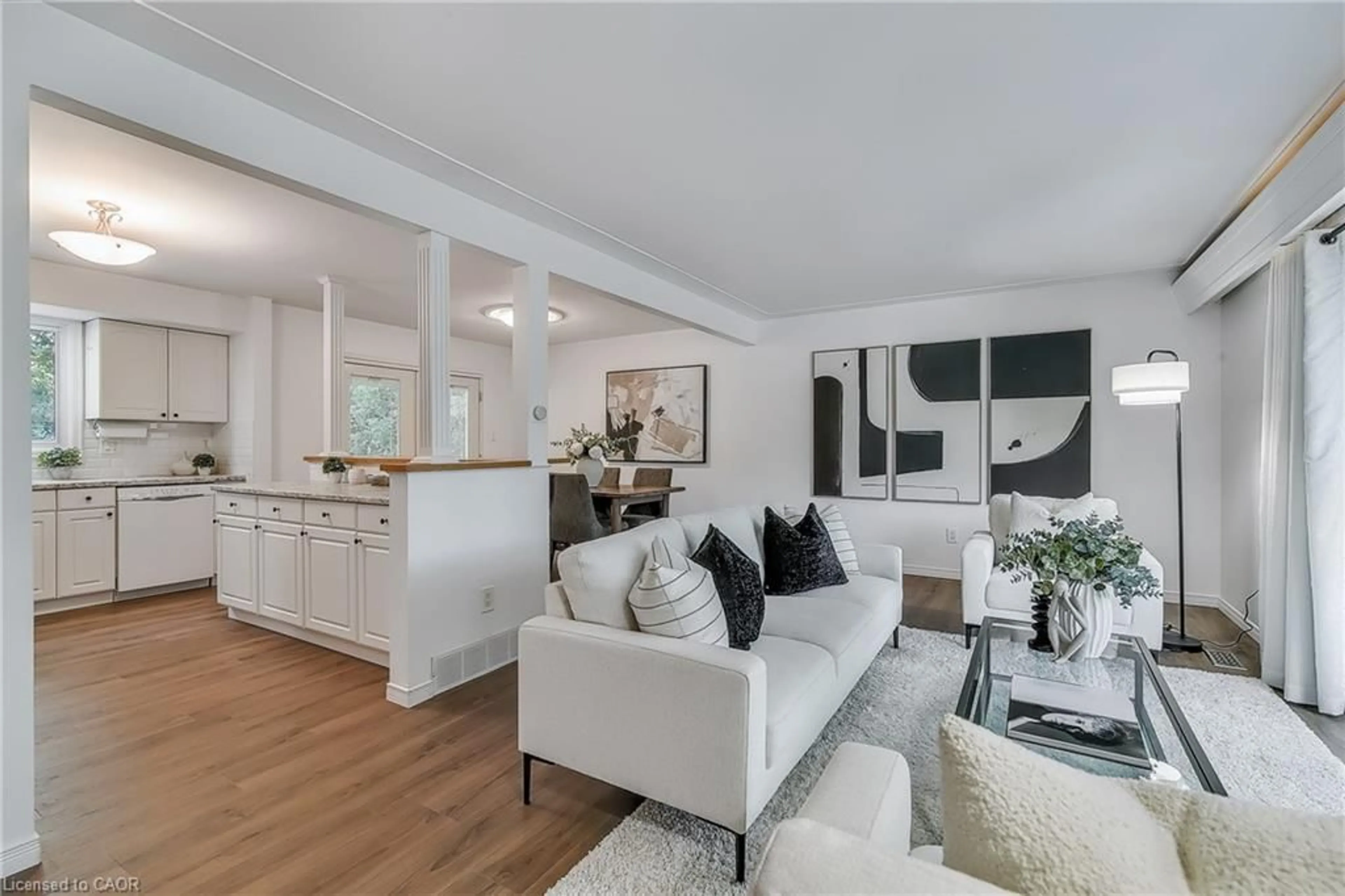 Living room with furniture, unknown for 259 Lincoln Rd, Waterloo Ontario N2J 2P6