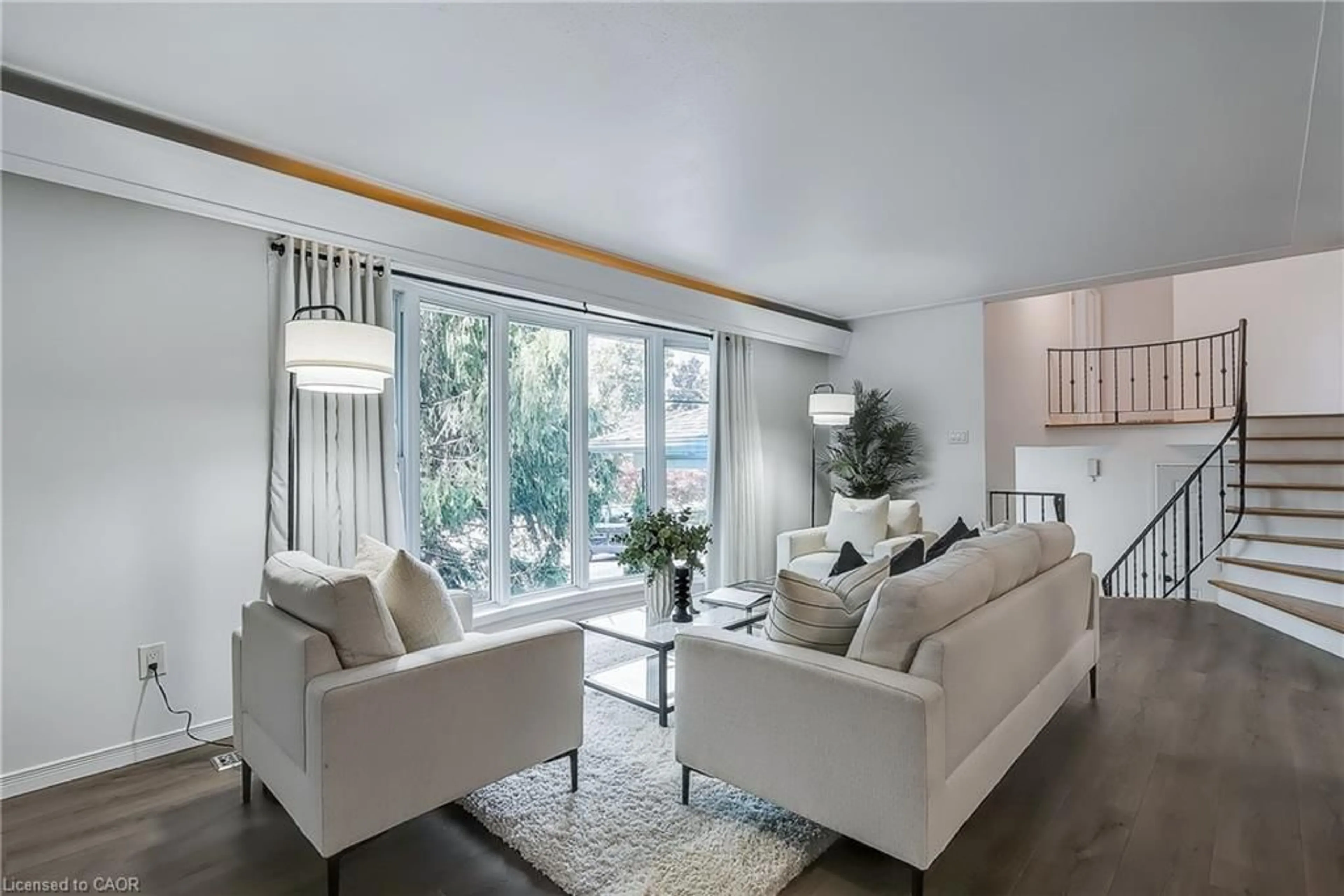 Living room with furniture, unknown for 259 Lincoln Rd, Waterloo Ontario N2J 2P6