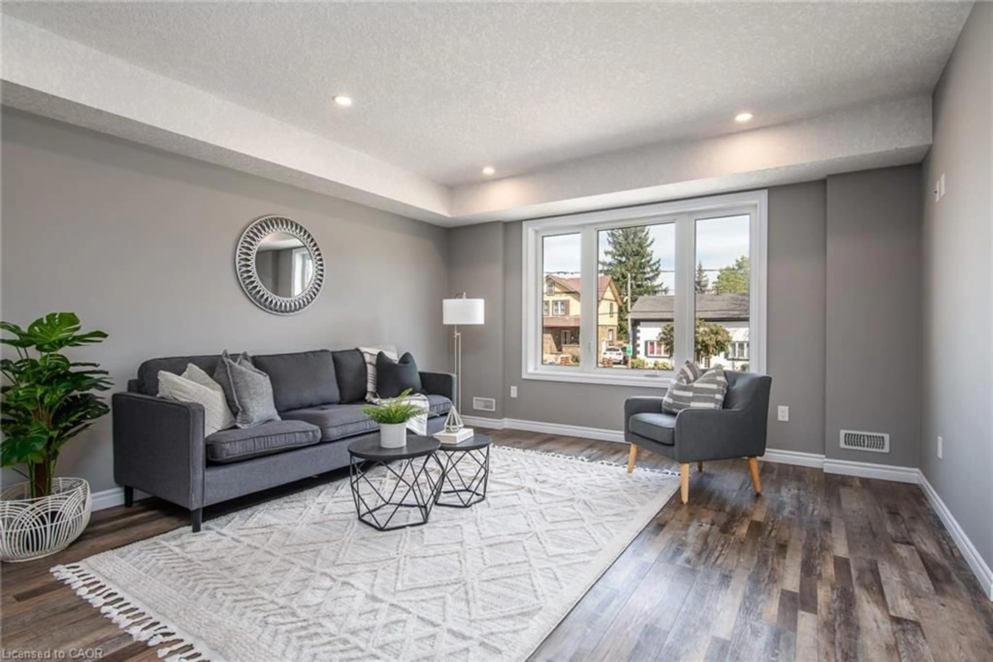 Living room with furniture, unknown for 38 Foundry St, Baden Ontario N3A 2P6