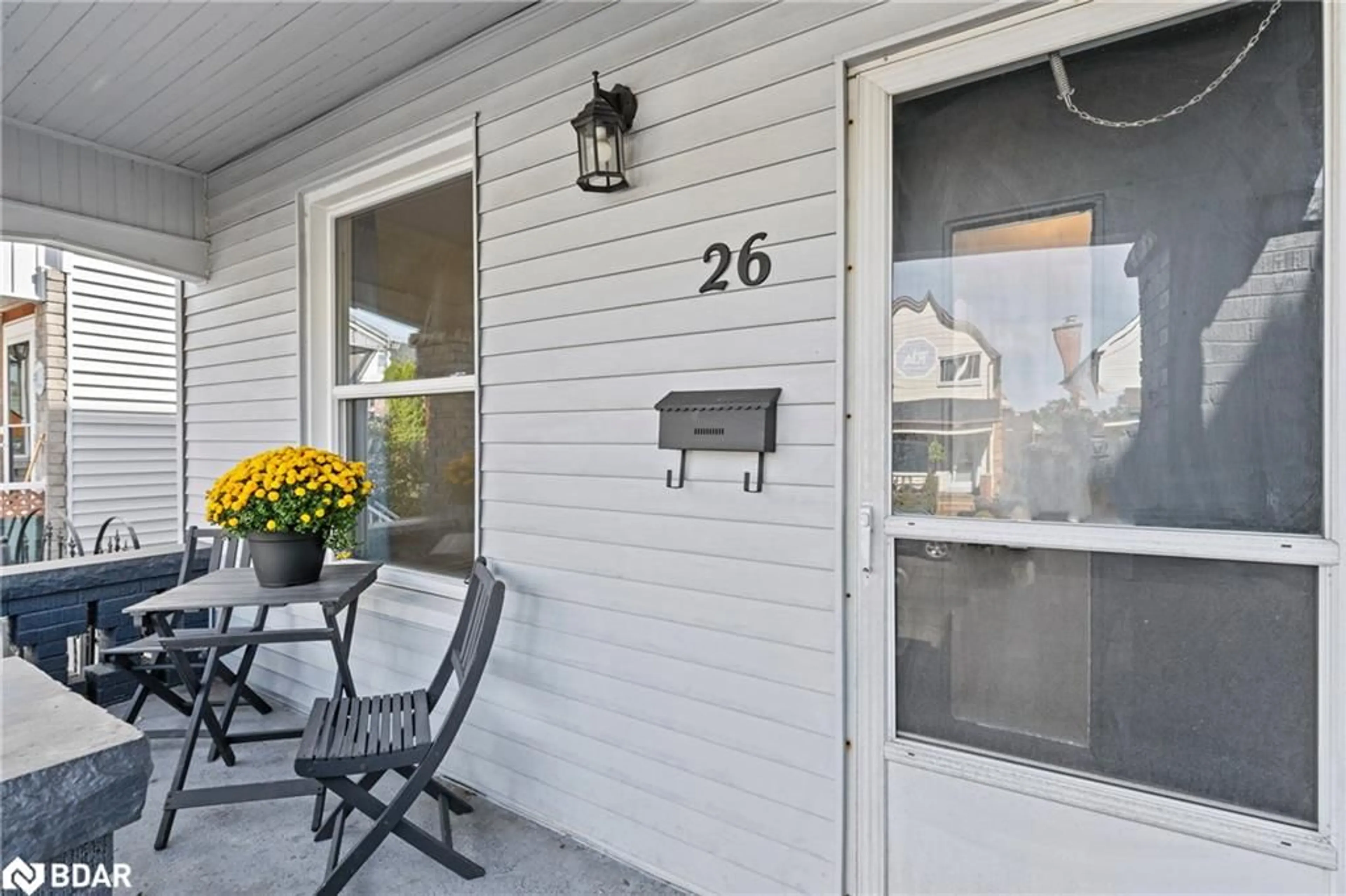 Patio, street for 26 Rosemont Ave, Hamilton Ontario L8L 2M3