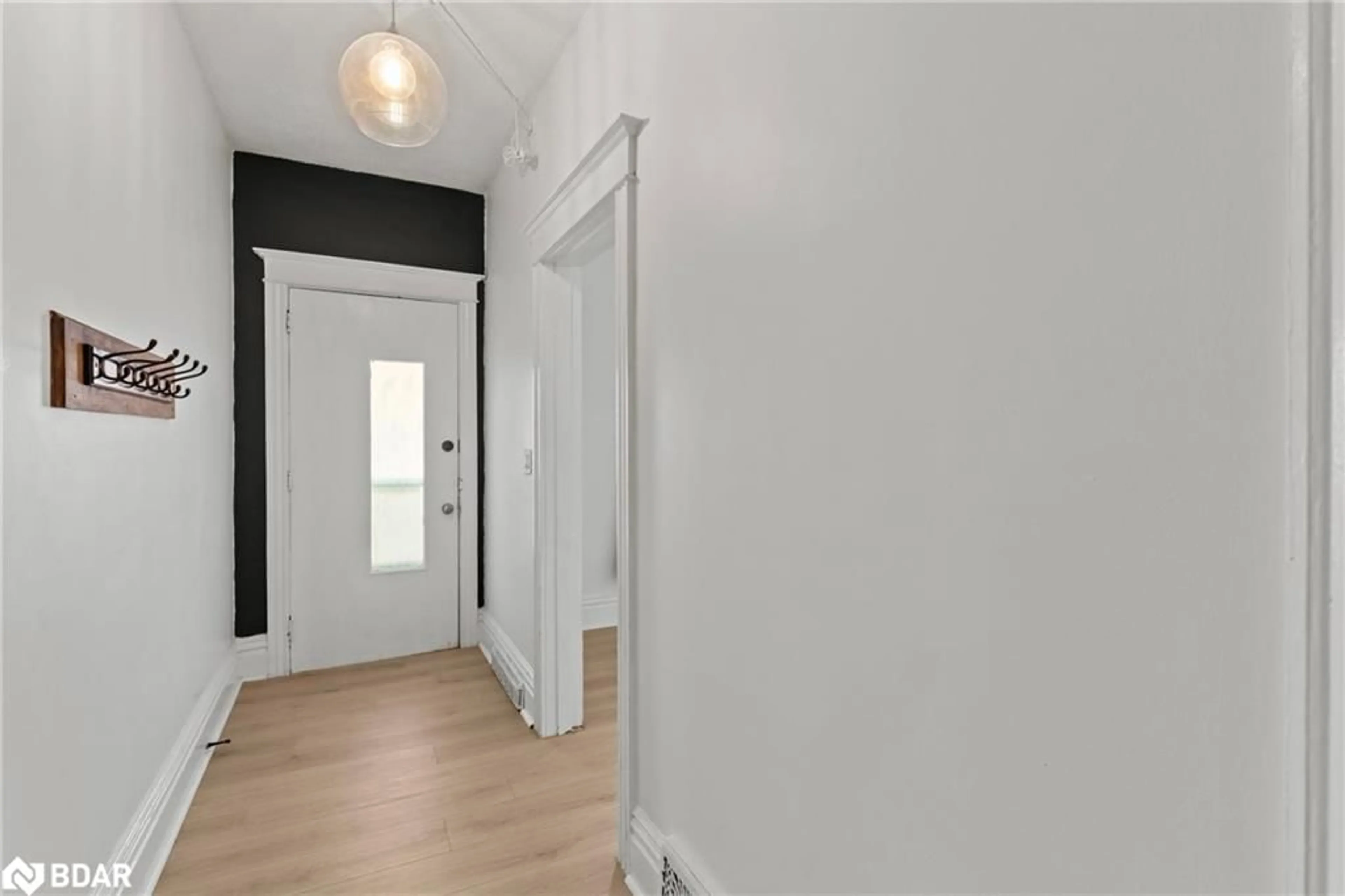 Unknown for 26 Rosemont Ave, Hamilton Ontario L8L 2M3