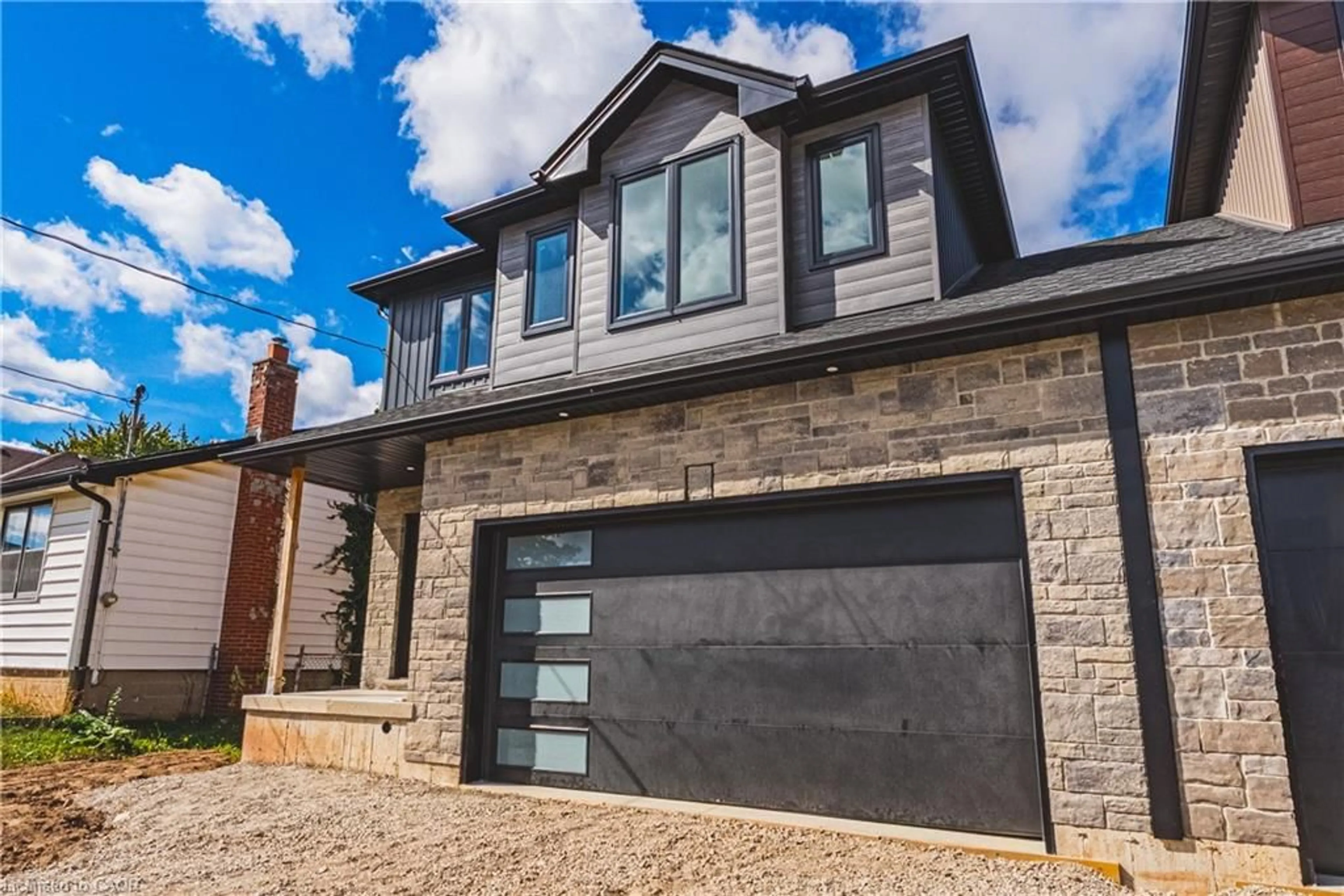 Home with brick exterior material, street for 39 Norwich Rd, Stoney Creek Ontario L8E 1Z7