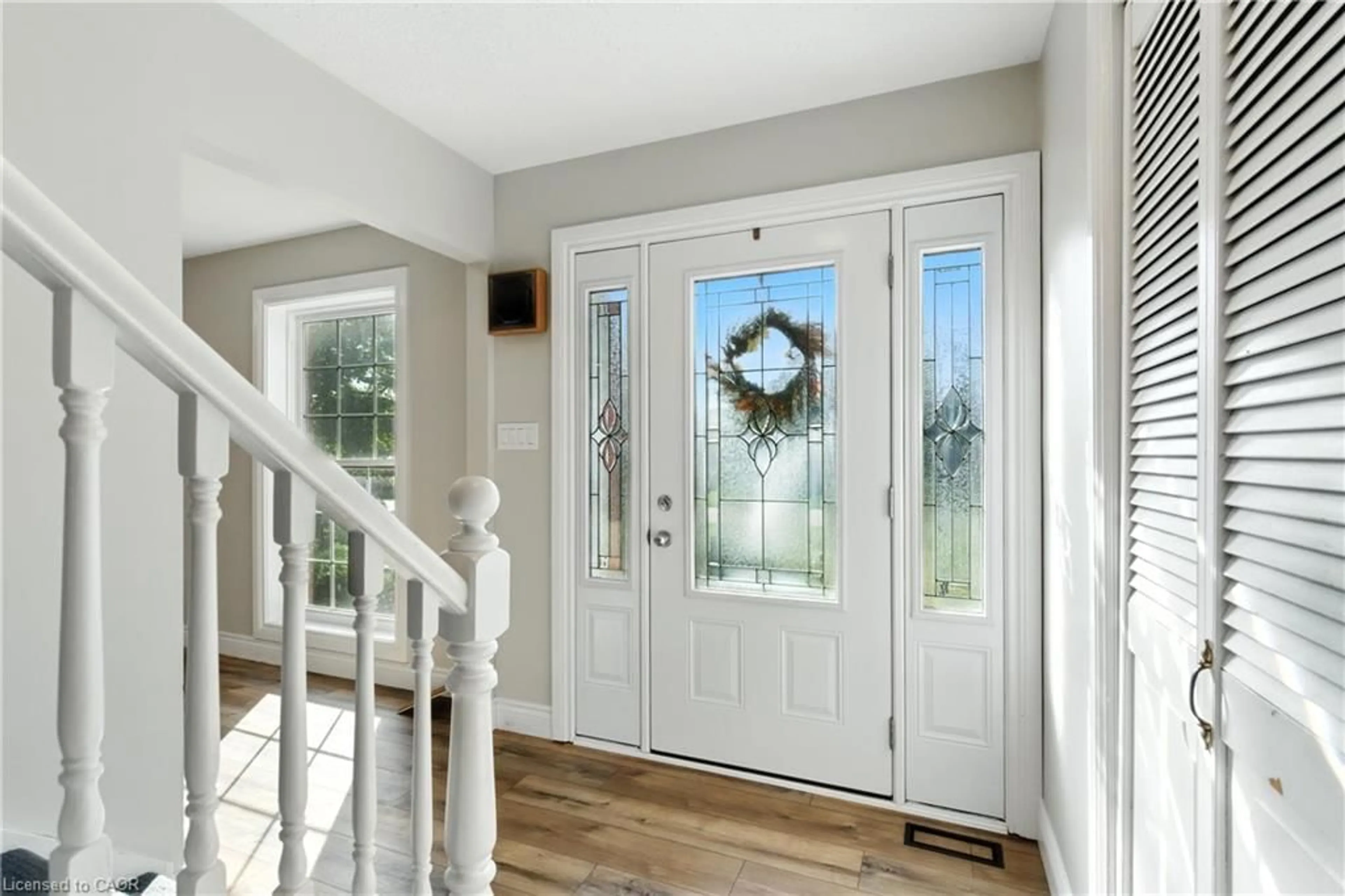 Indoor entryway for 31 Peel St, Jarvis Ontario N0A 1J0