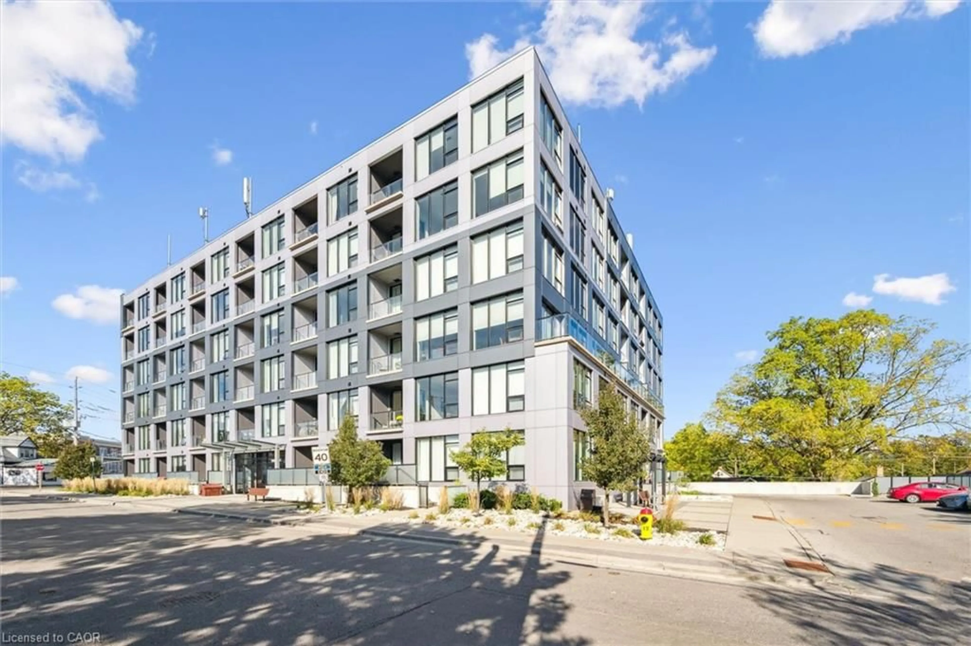 Unknown for 690 King St #622, Kitchener Ontario N2H 5L8