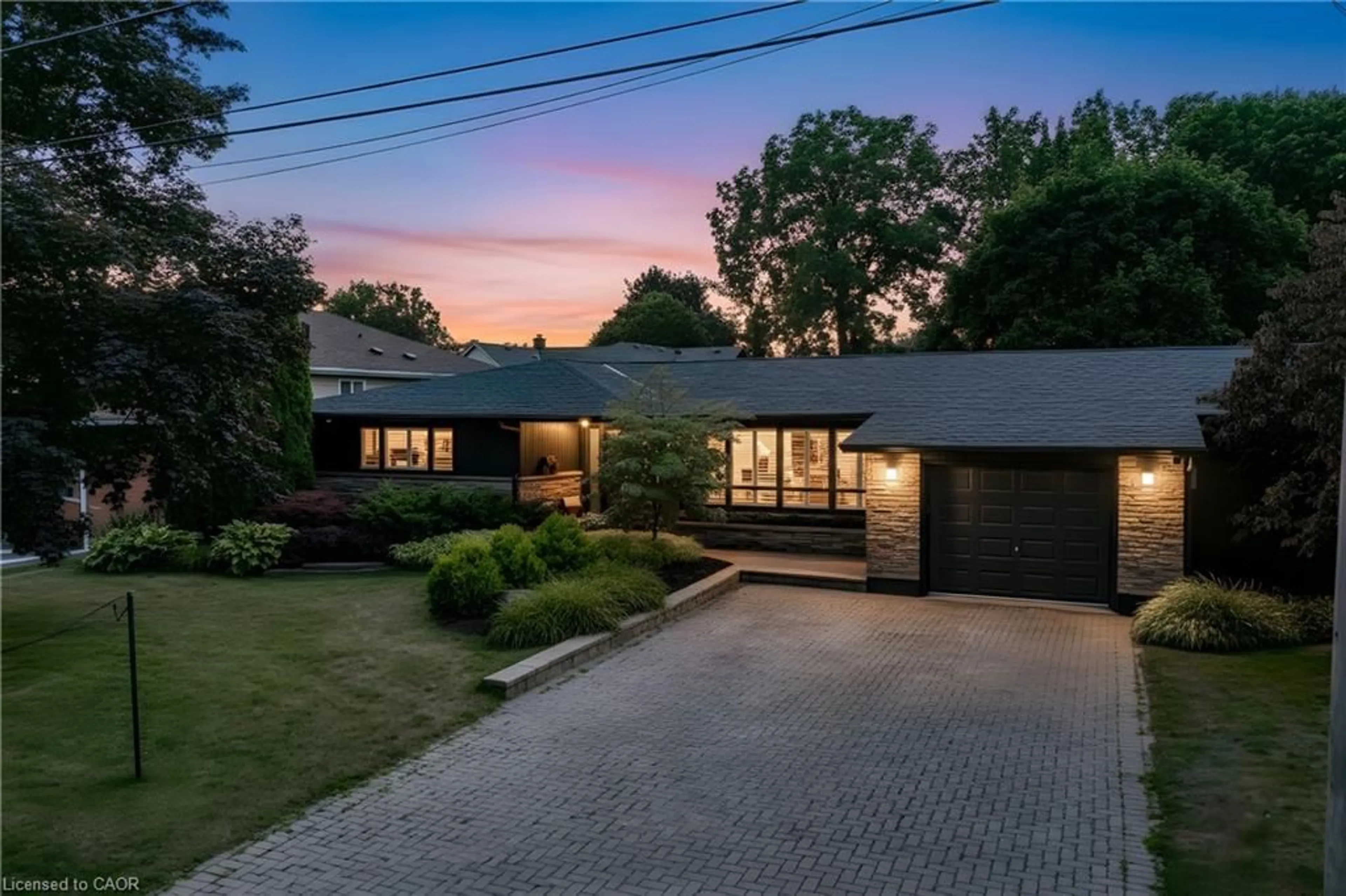 Home with brick exterior material, street for 6244 Russell St, Niagara Falls Ontario L2J 1P1