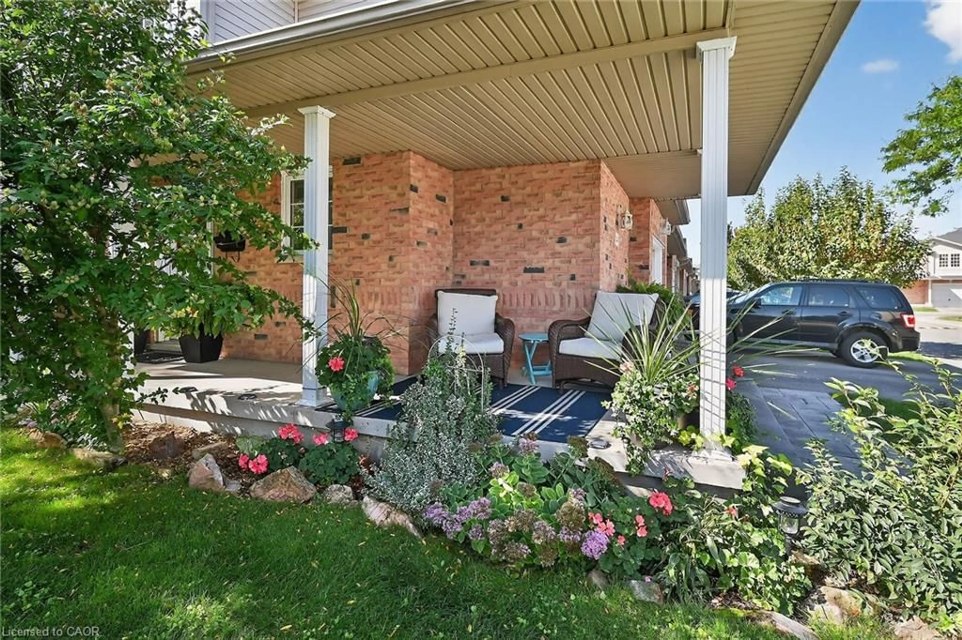 Patio, street for 485 Green Rd #14, Stoney Creek Ontario L8E 6A7