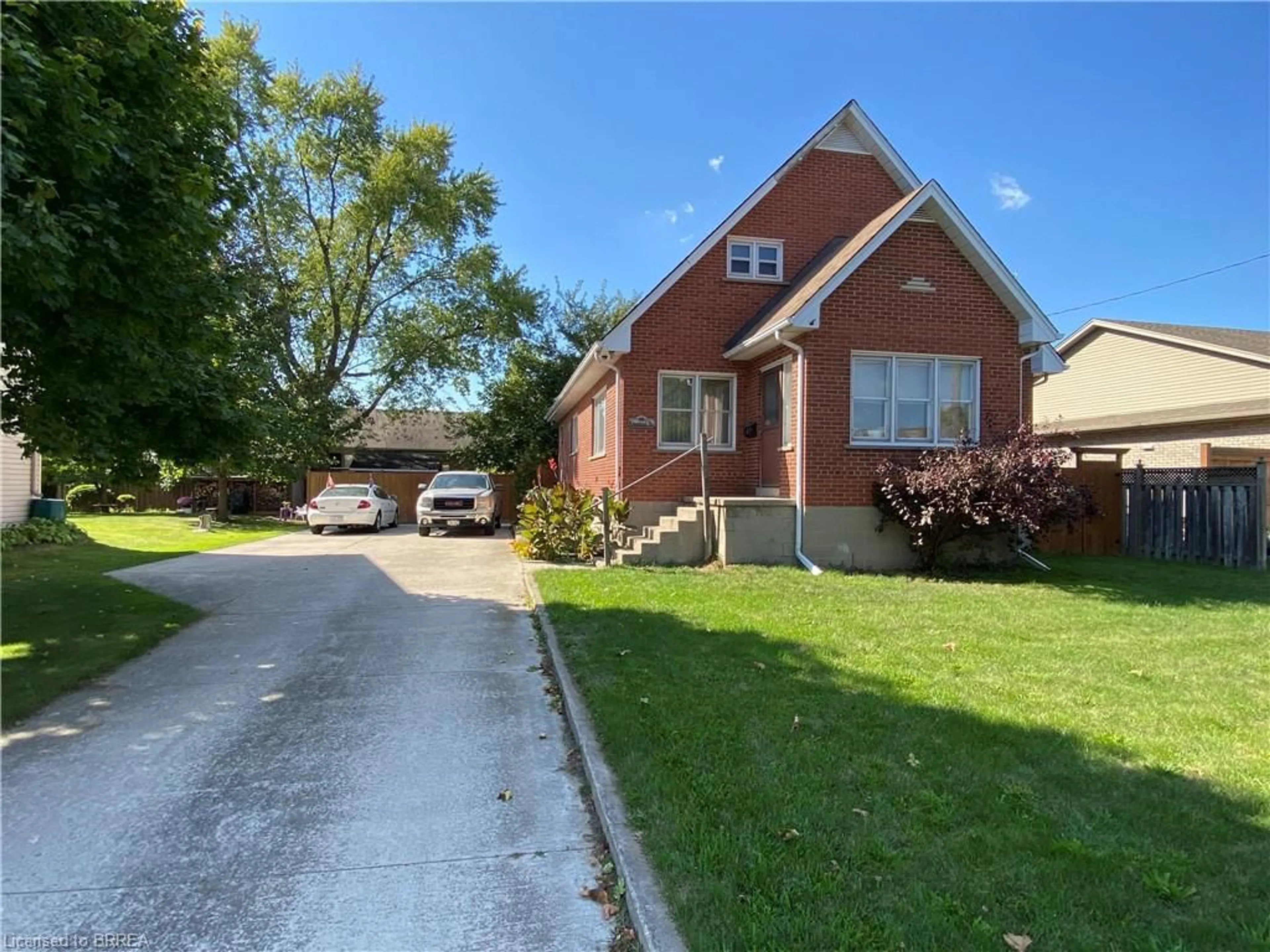 Home with brick exterior material, street for 66 Rowanwood Ave, Brantford Ontario N3S 7C6