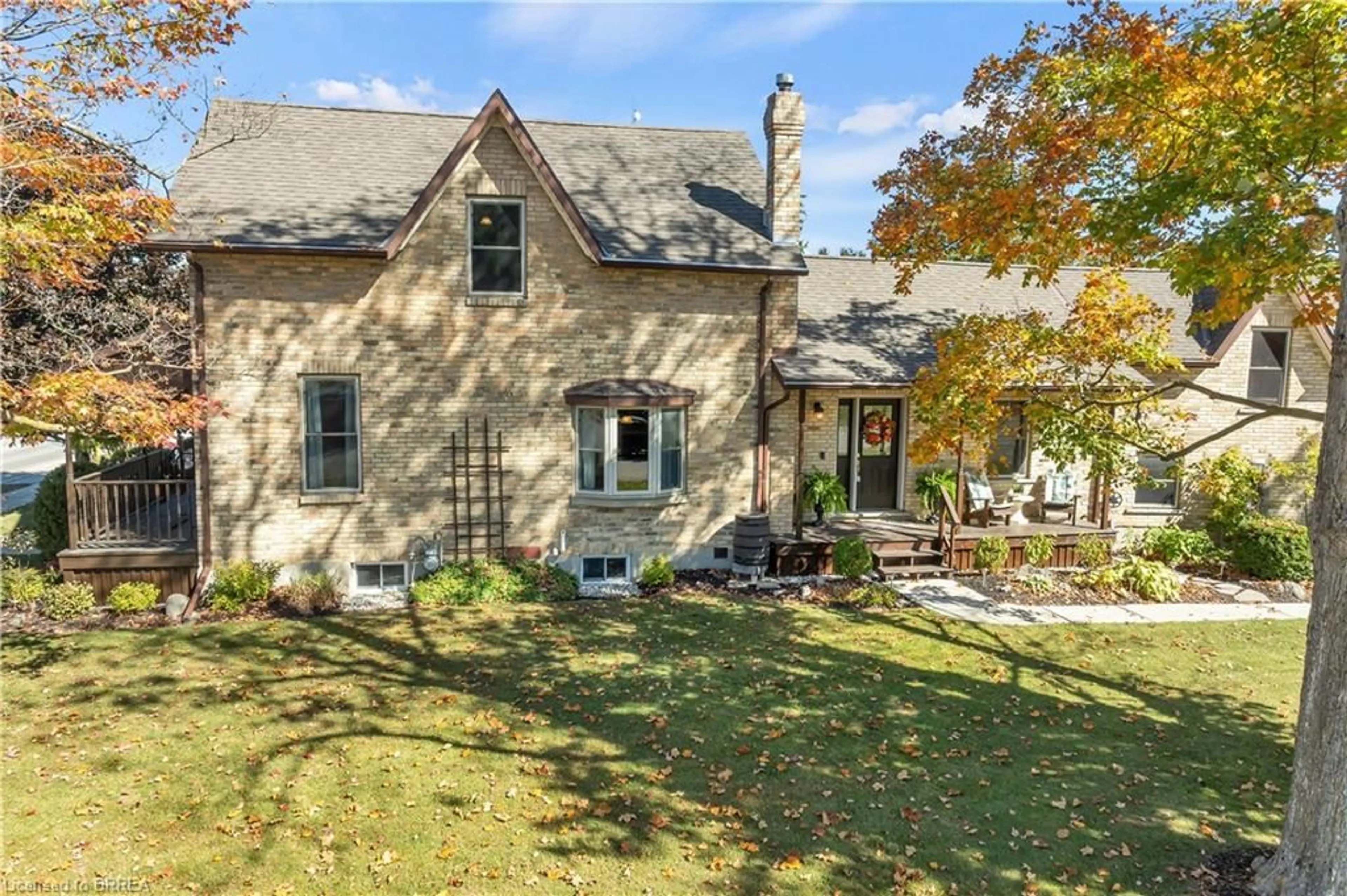 Home with brick exterior material, street for 690 Wallace St, Listowel Ontario N4W 1Y4