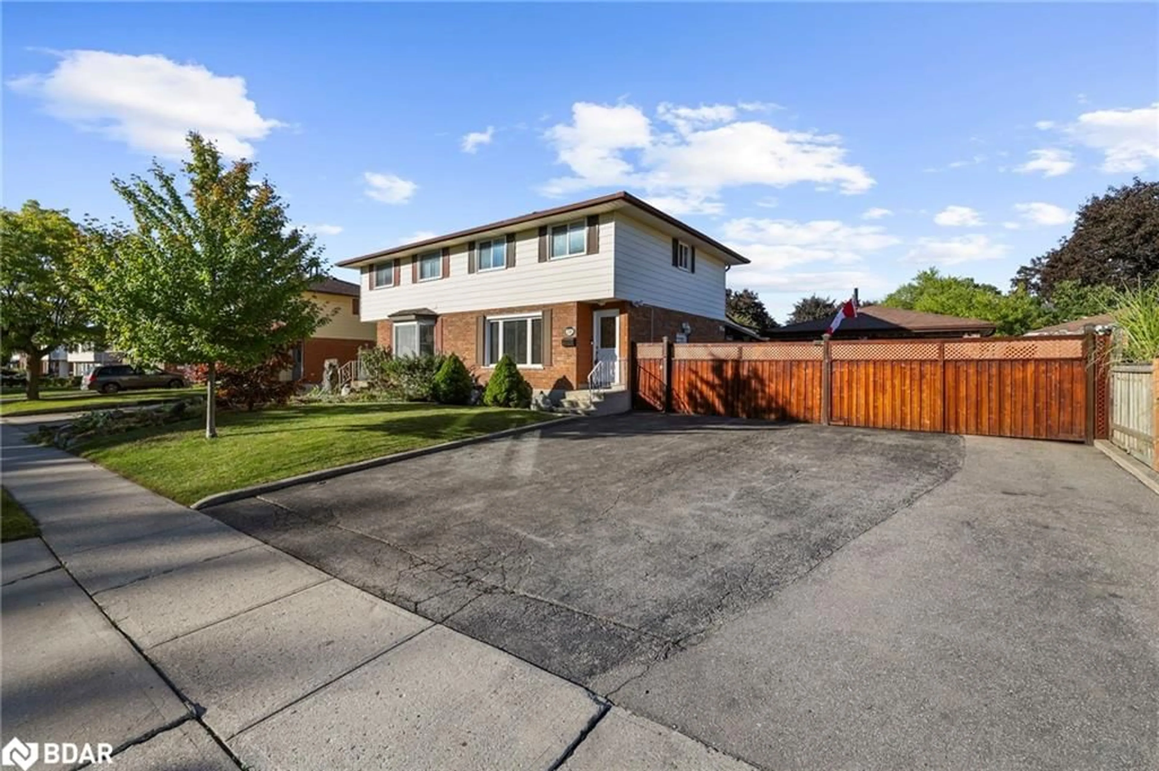 Unknown for 78 Chalmers St, Cambridge Ontario N1R 6A6