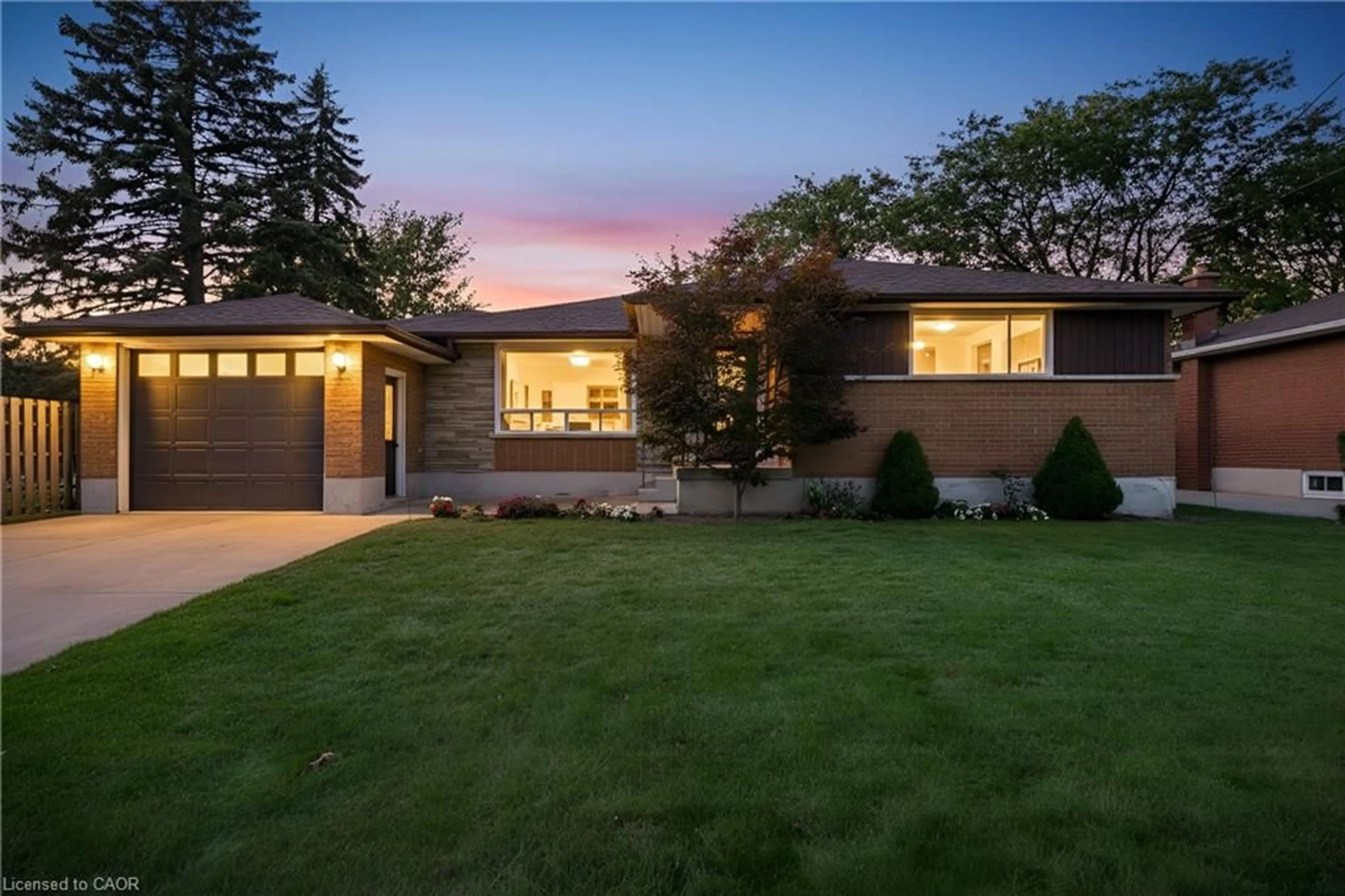 Home with brick exterior material, street for 10 Harcove St, St. Catharines Ontario L2N 1W8