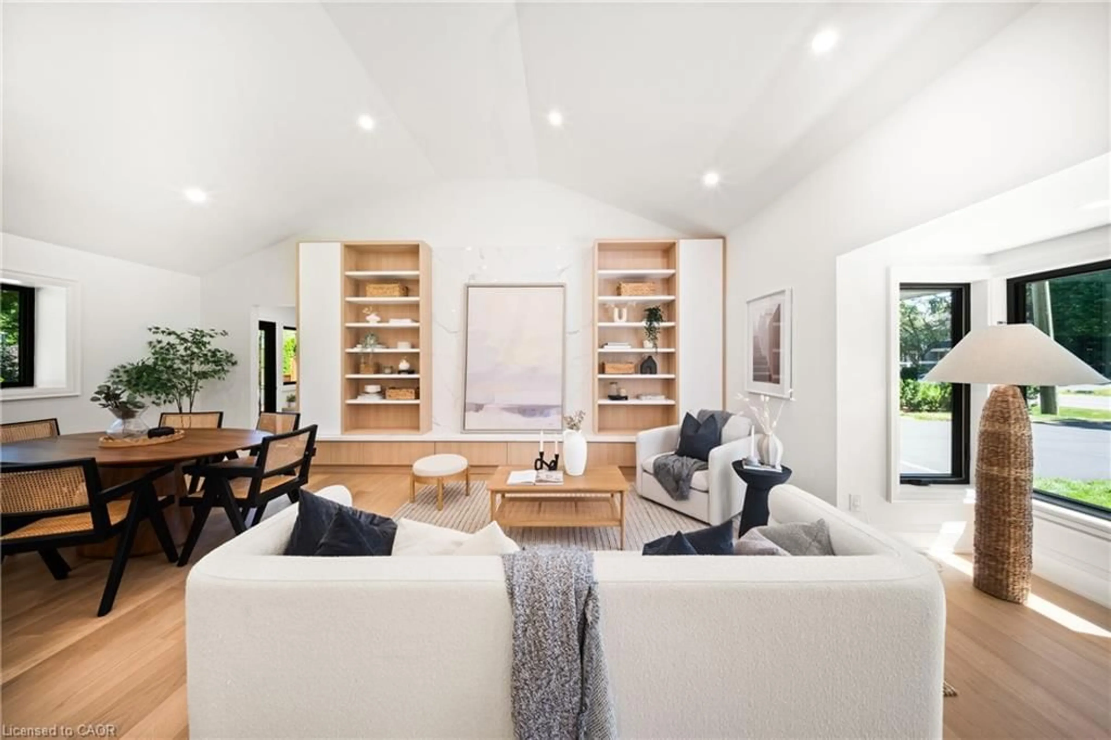 Living room with furniture, wood/laminate floor for 201 Trelawn Ave, Oakville Ontario L6J 4R3