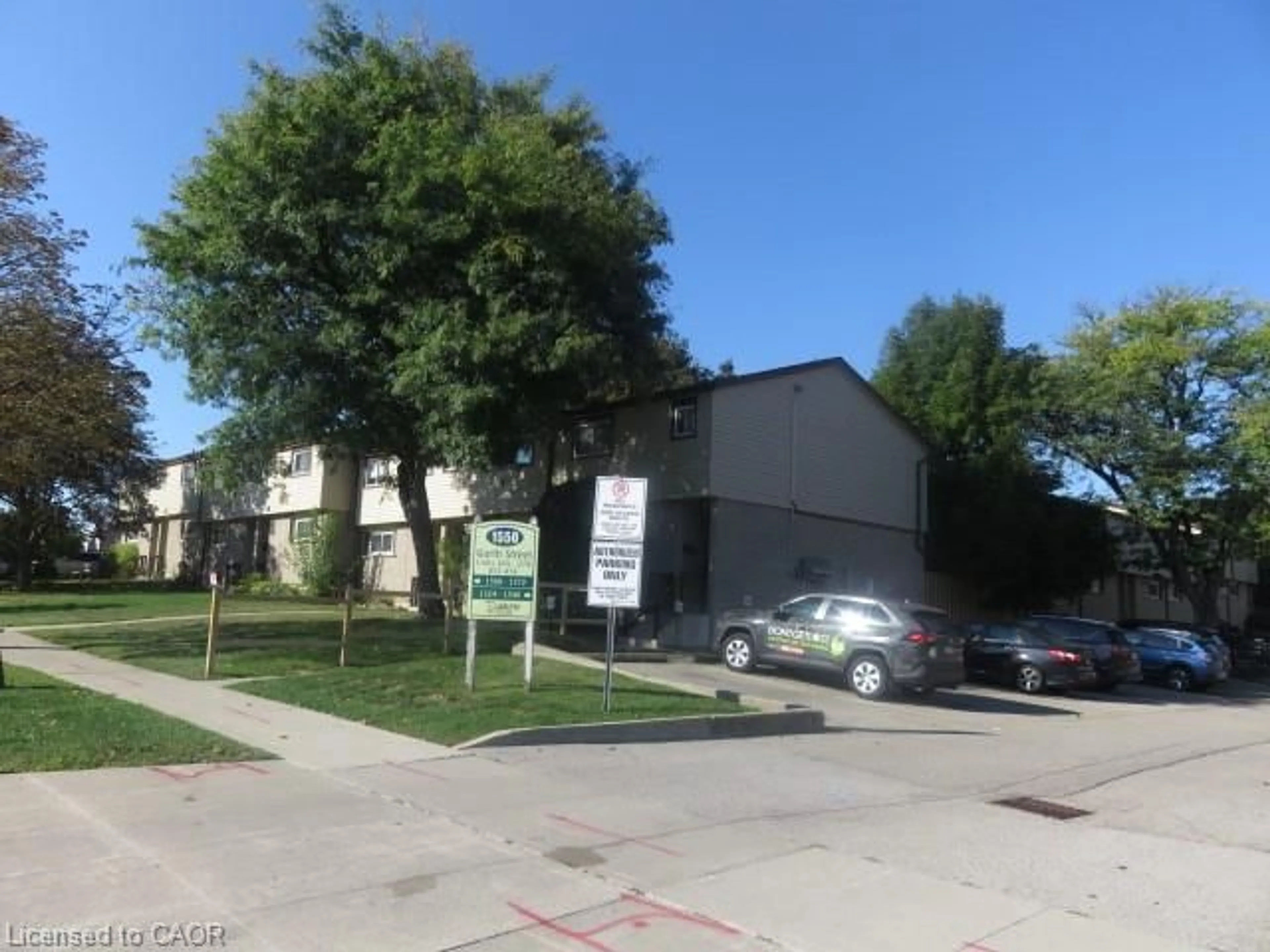 Unknown for 1564 Garth St #30A, Hamilton Ontario L9B 1T3