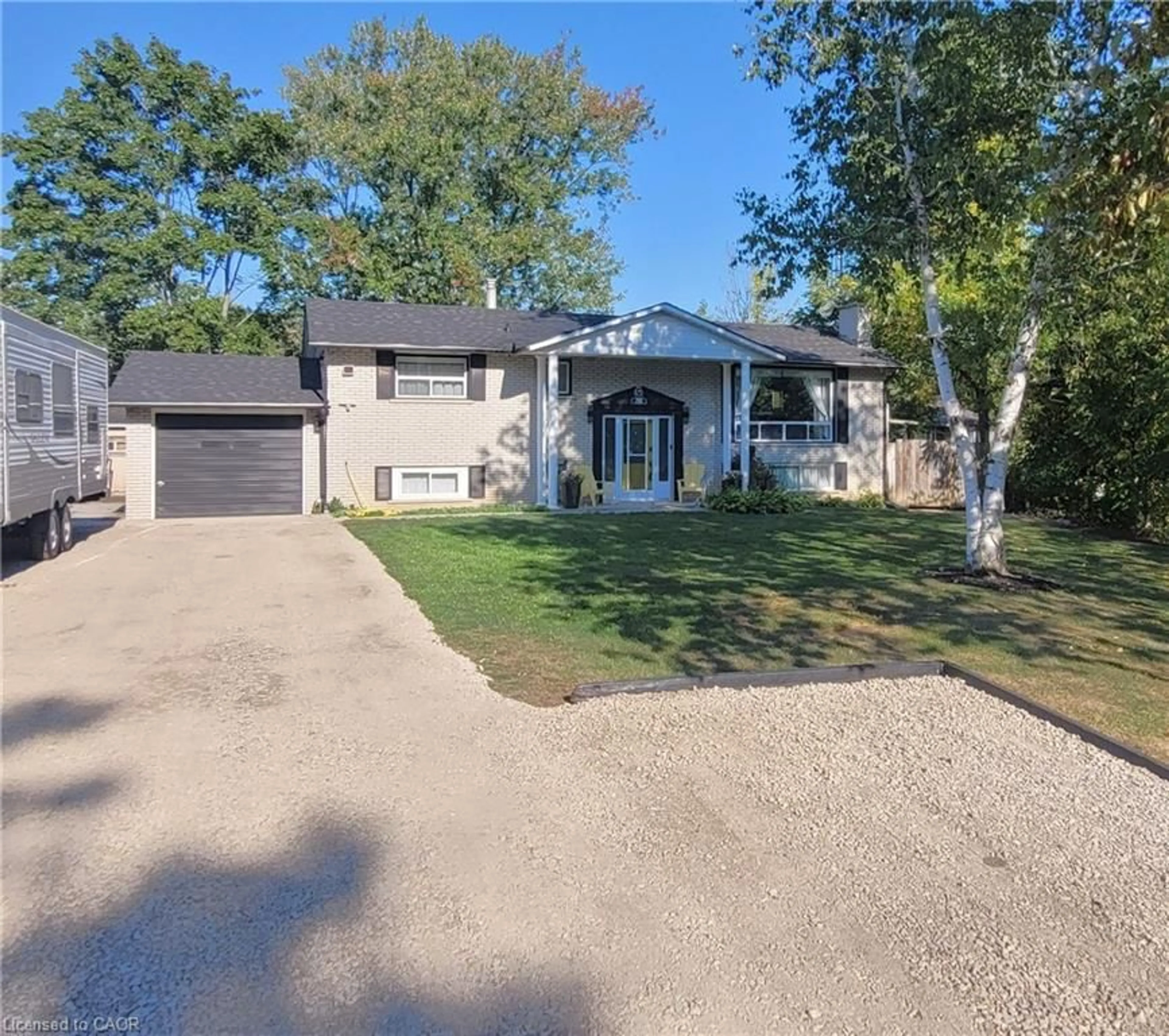 A pic from outside/outdoor area/front of a property/back of a property/a pic from drone, street for 1118 Diltz Rd, Dunnville Ontario N1A 2W2