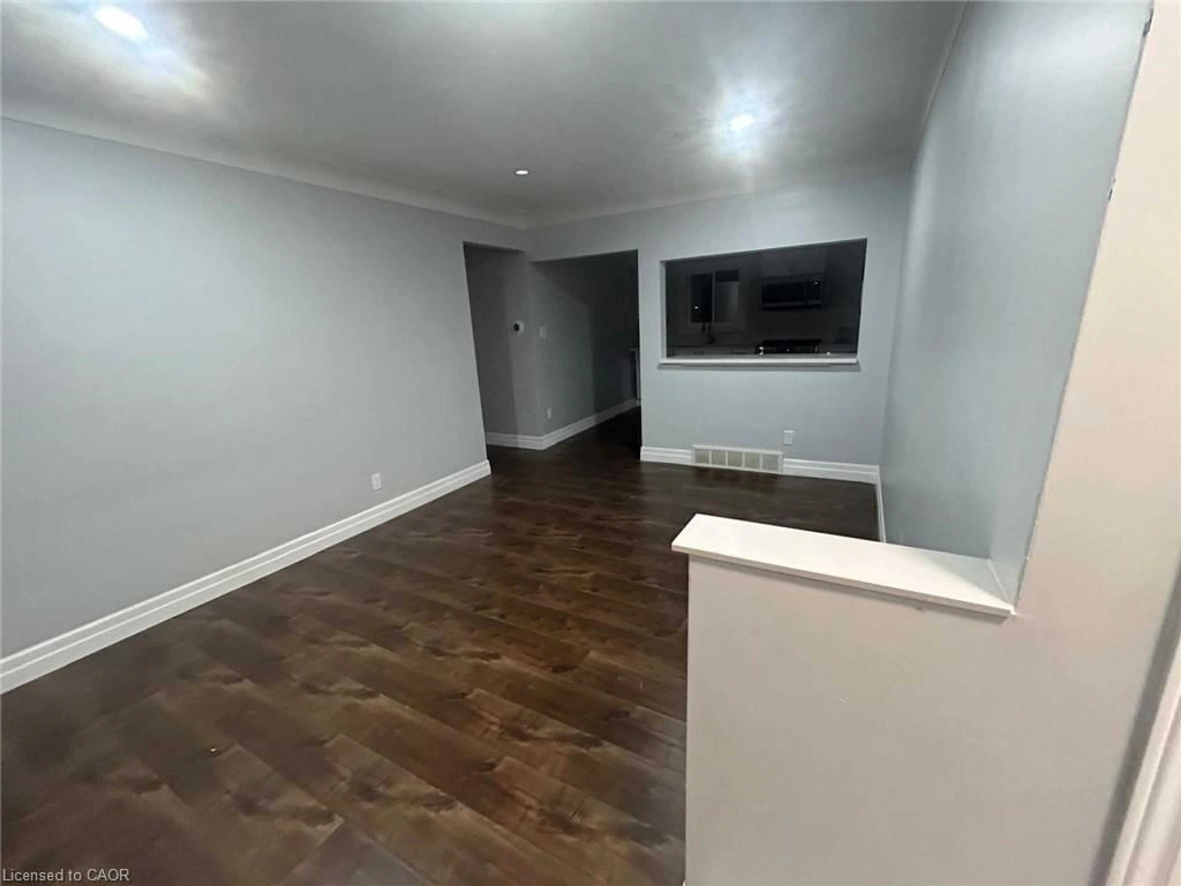 A pic of a room for 100 Lauris Ave, Cambridge Ontario N1R 5L4