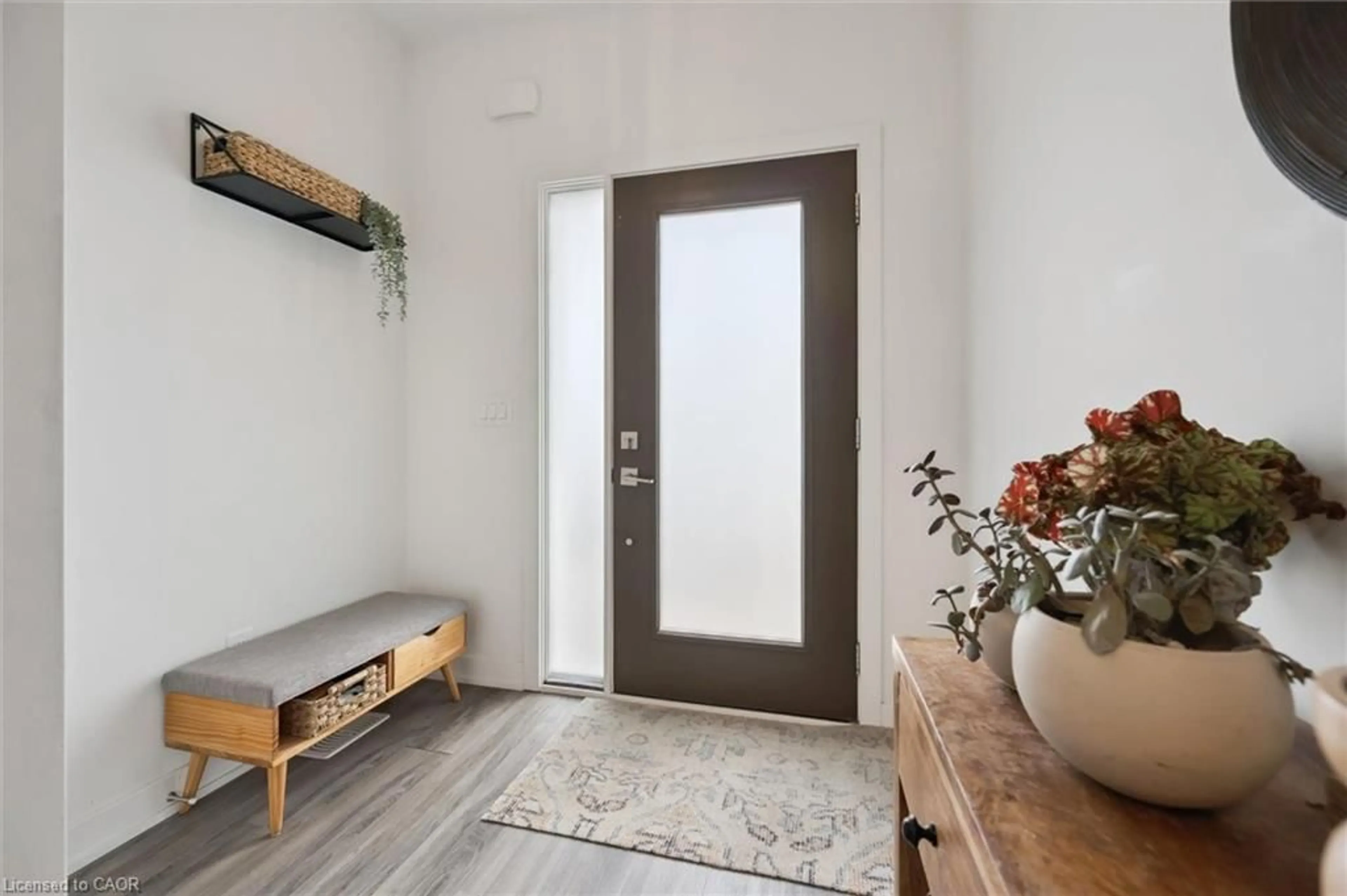 Indoor entryway for 110 Fergus Ave Ave #21, Kitchener Ontario N2K 0K9