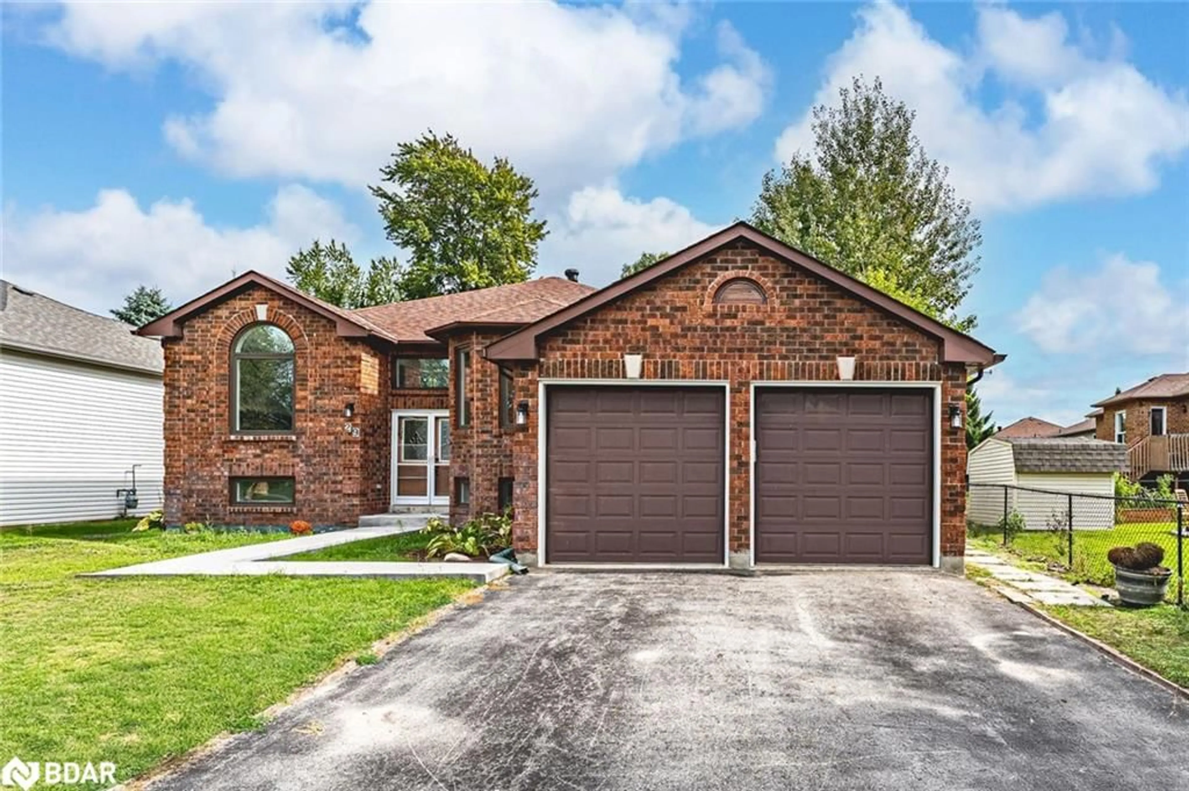 Home with brick exterior material, street for 29 Silver Birch Ave, Wasaga Beach Ontario L9Z 1B7
