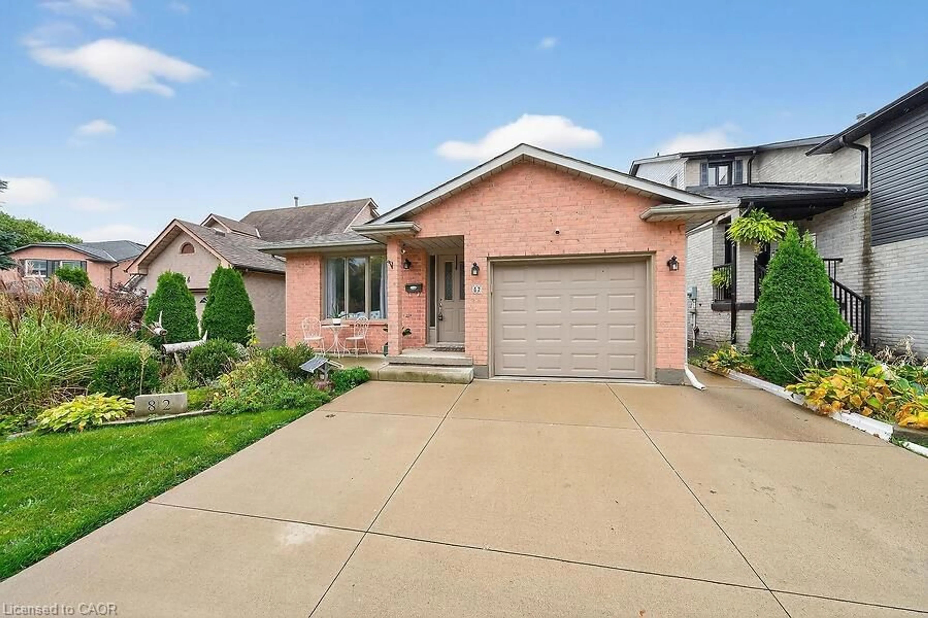 Home with brick exterior material, street for 82 Aylmer Cres, Stoney Creek Ontario L8J 1K3