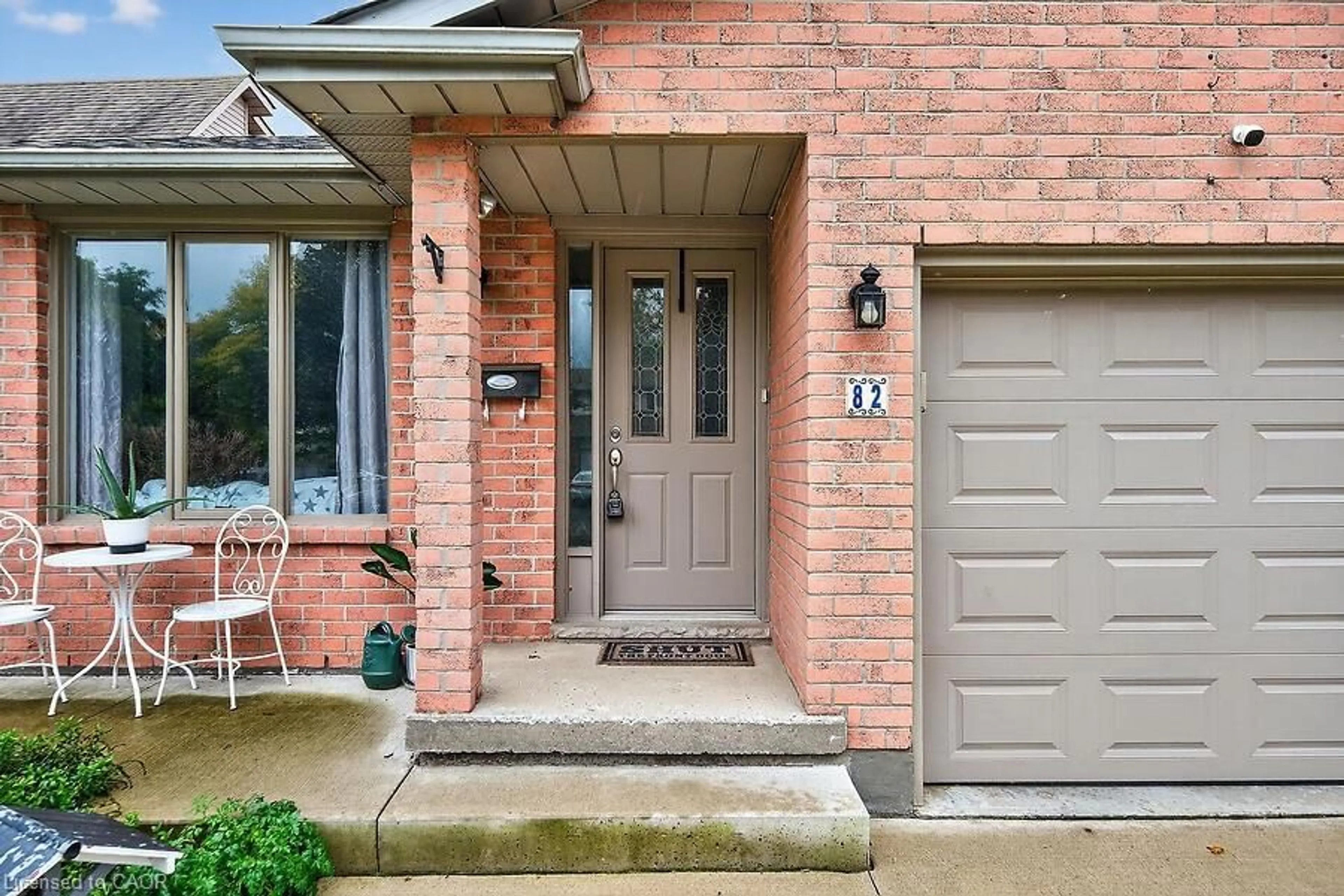 Home with brick exterior material, street for 82 Aylmer Cres, Stoney Creek Ontario L8J 1K3