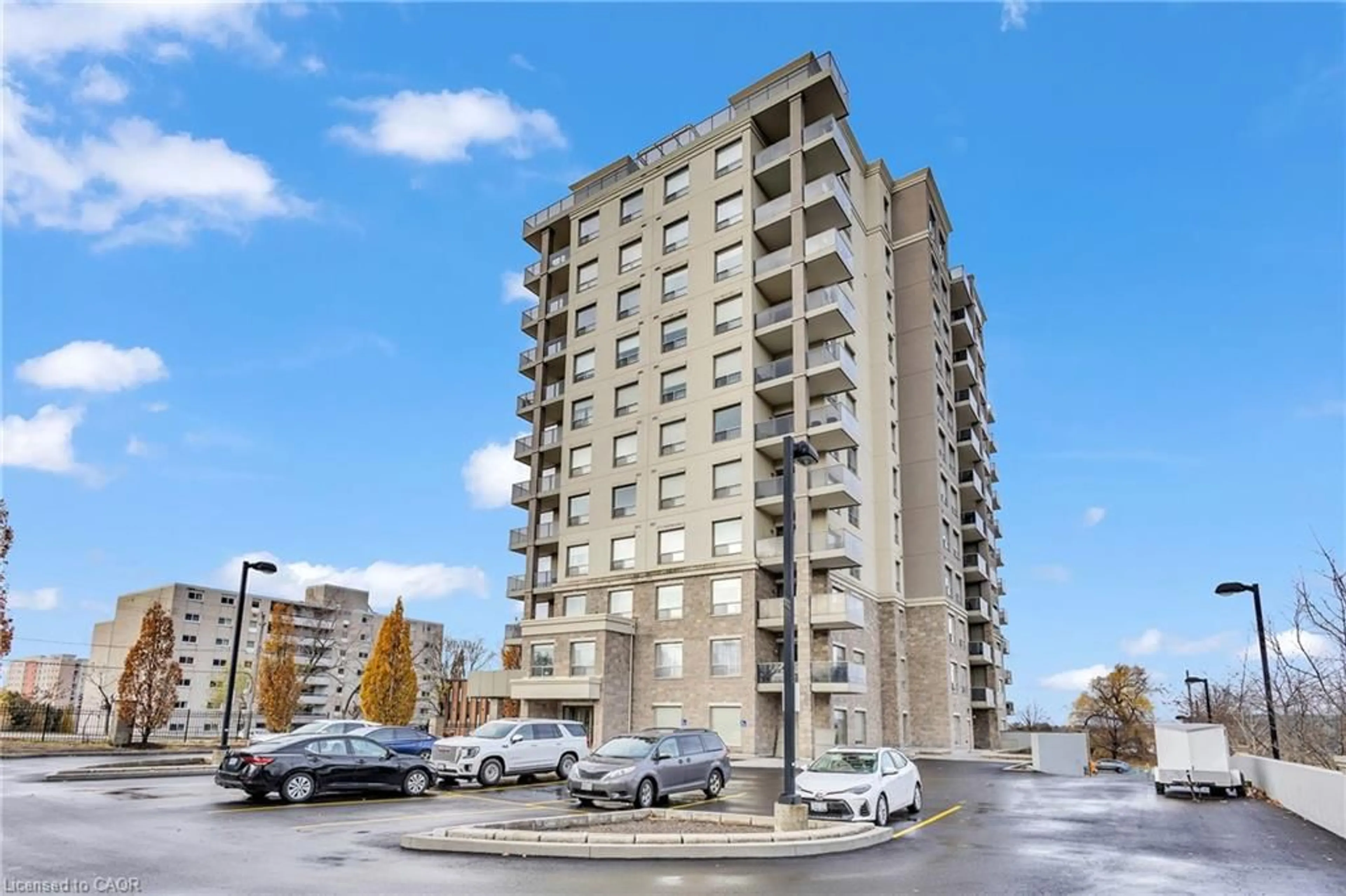 Unknown for 223 Erb St #502, Waterloo Ontario N2L 0B3