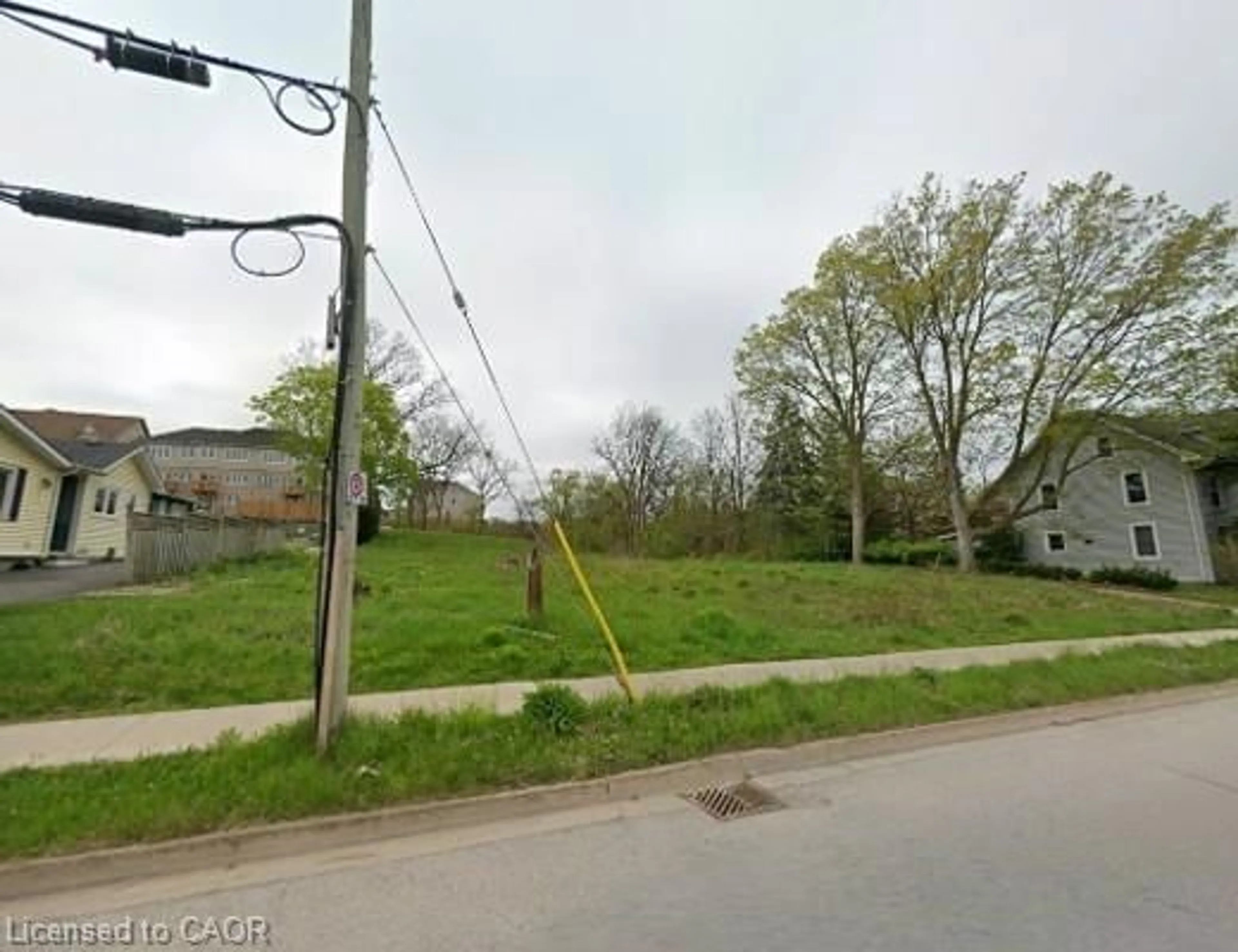 Blurry image for 4928 King St, Beamsville Ontario L0R 1B0