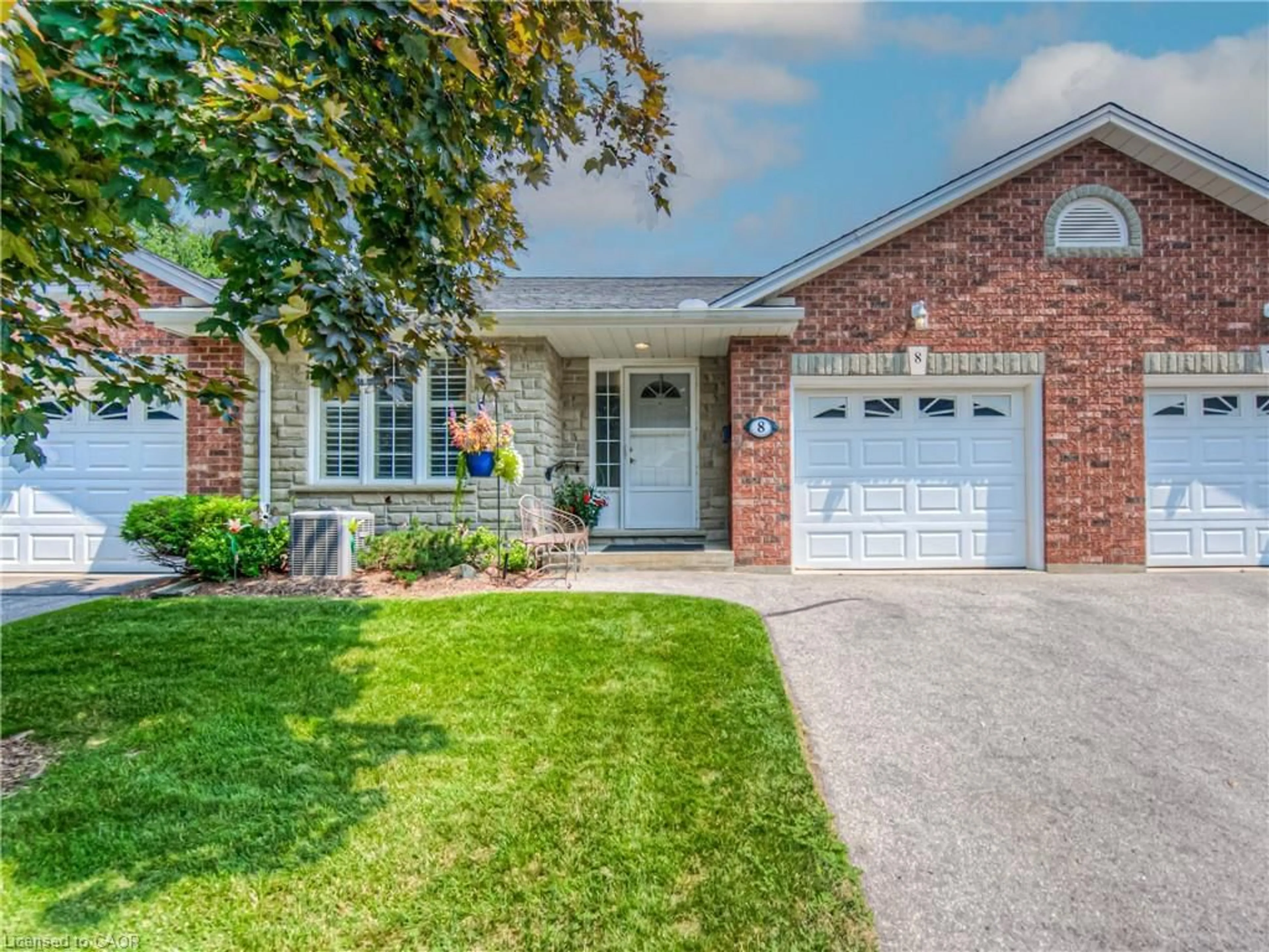 Home with brick exterior material, street for 150 Oak St #8, Simcoe Ontario N3Y 5M5