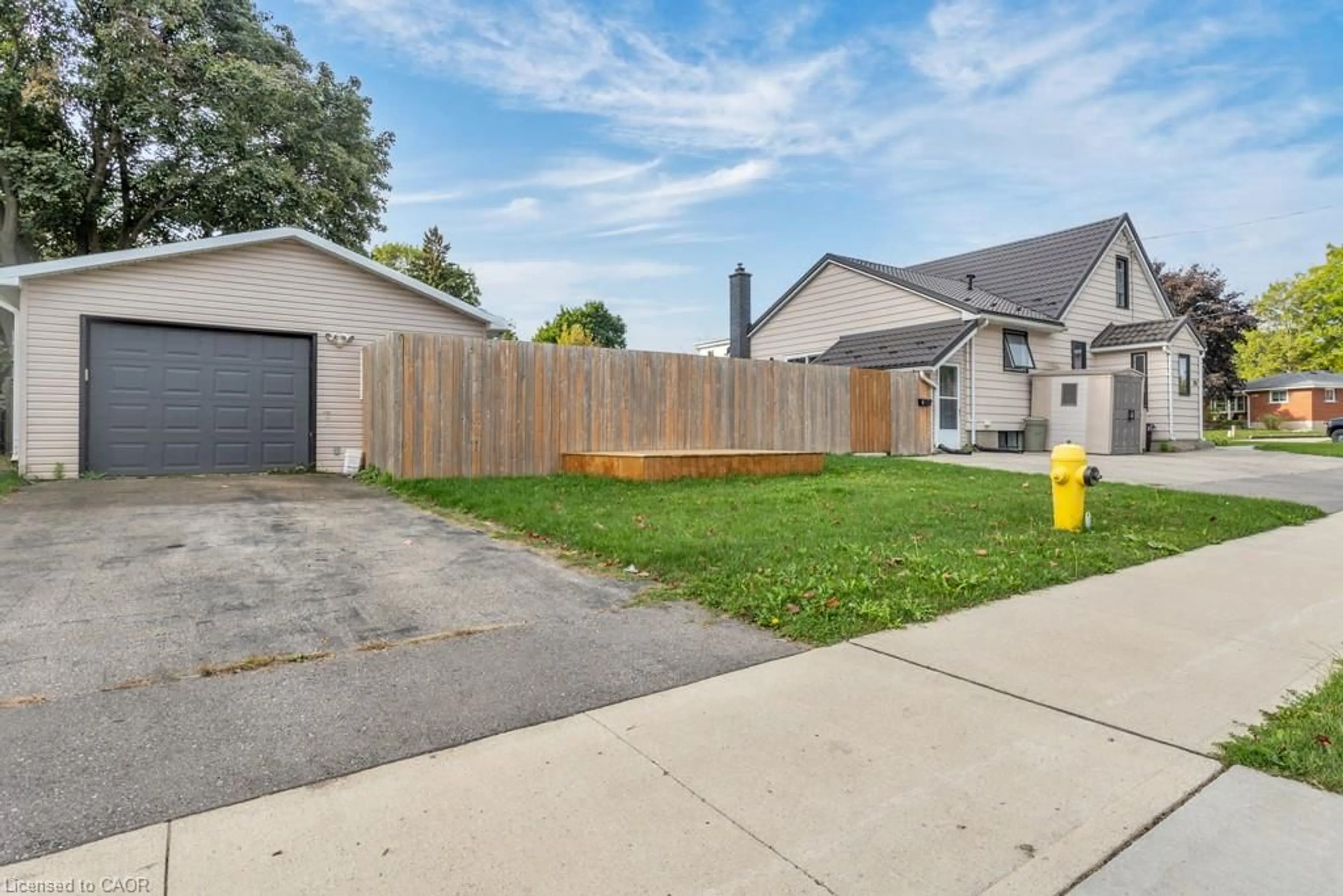 Unknown for 53 Duke St, Elmira Ontario N3B 2X6