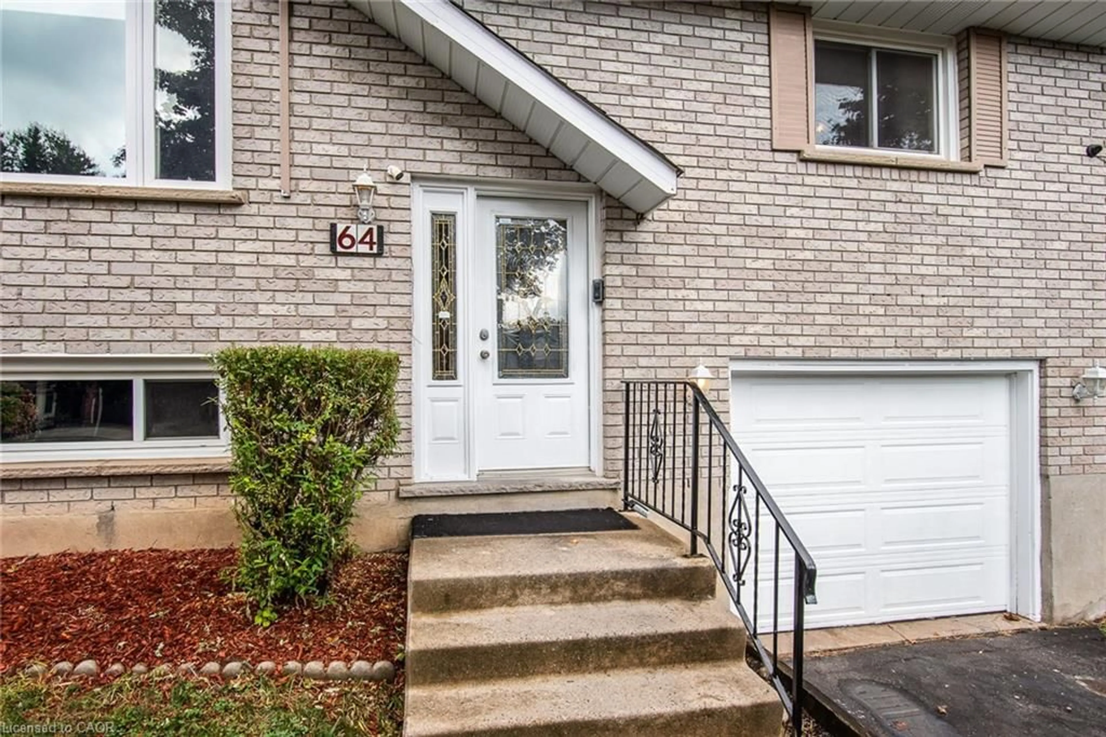 Home with brick exterior material, street for 64 Sabrina Cres, Kitchener Ontario N2P 1Y6