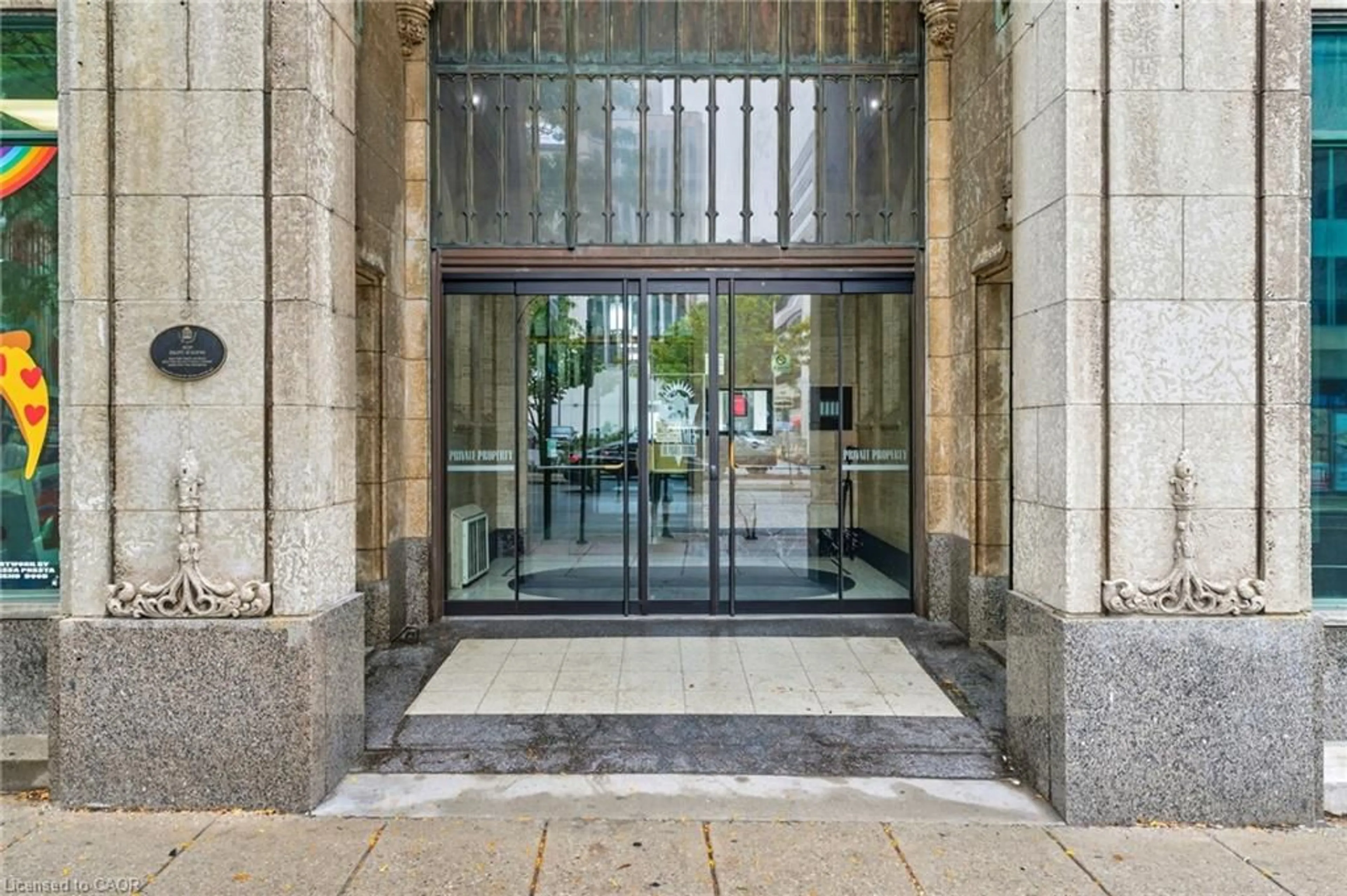Indoor foyer for 36 James St #709, Hamilton Ontario L8P 4W4