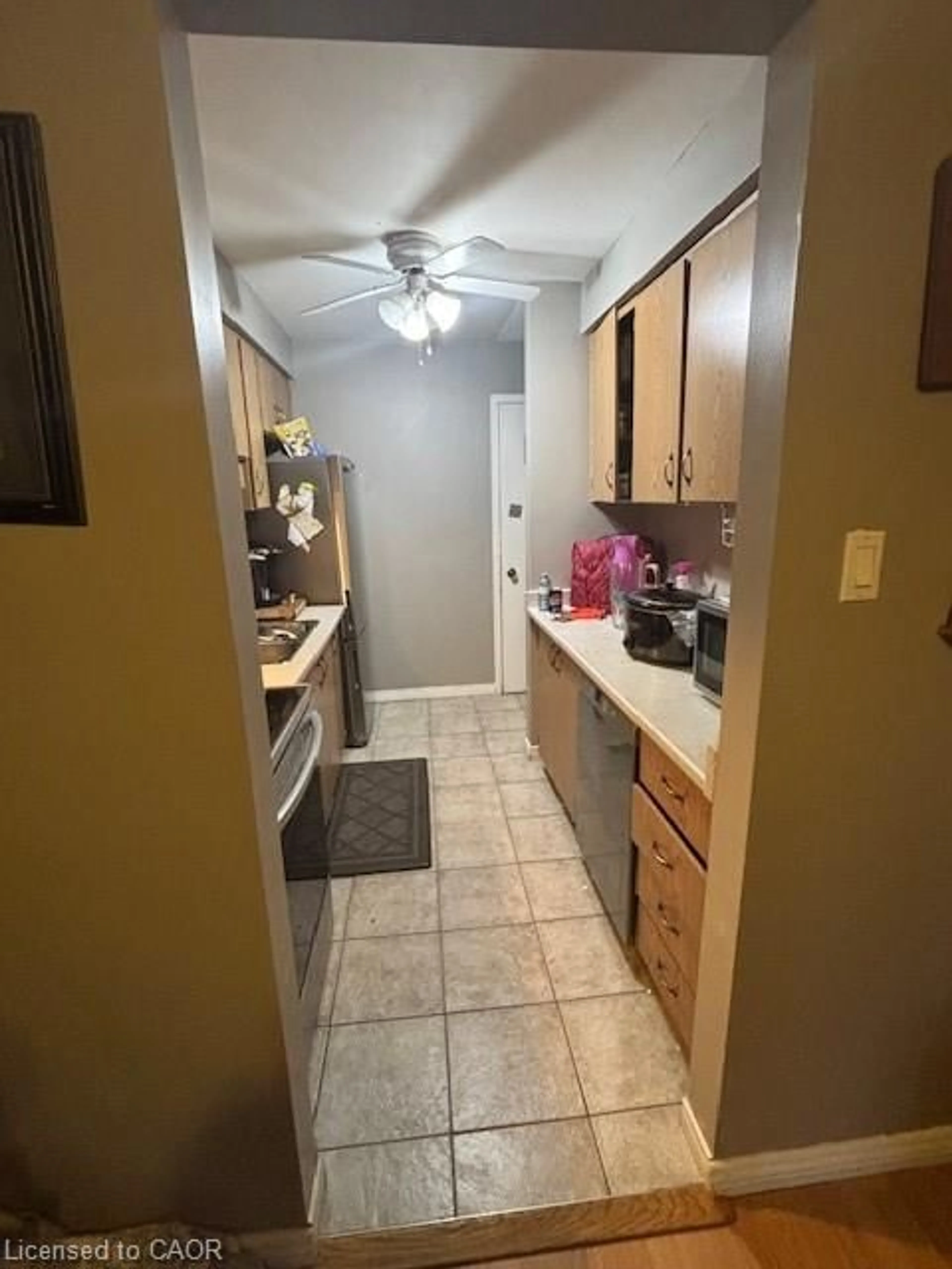 Standard kitchen, unknown for 5010 Friesen Blvd #8, Beamsville Ontario L0R 1B5