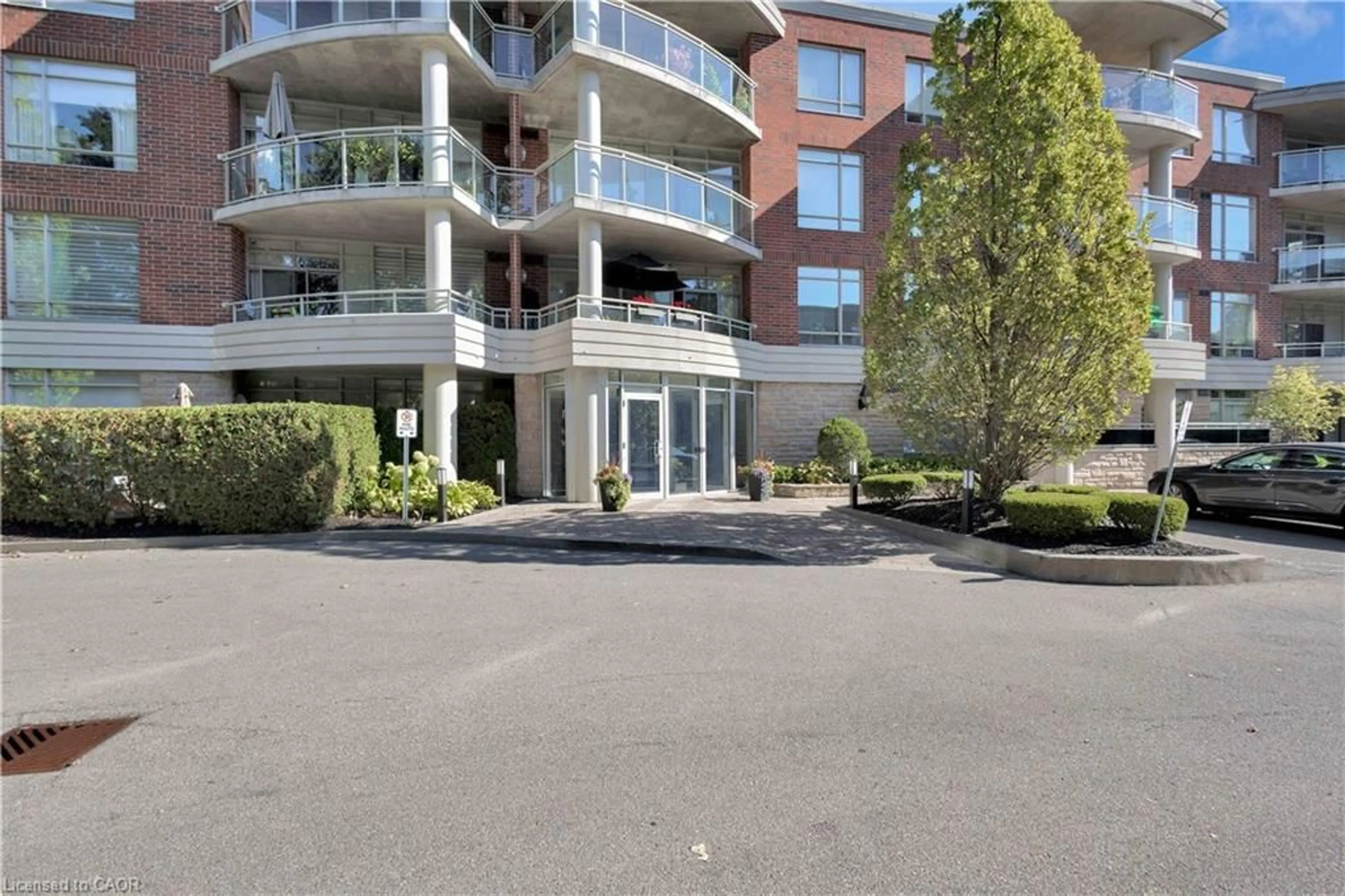 Unknown for 125 Wilson St #108, Ancaster Ontario L9G 0B3