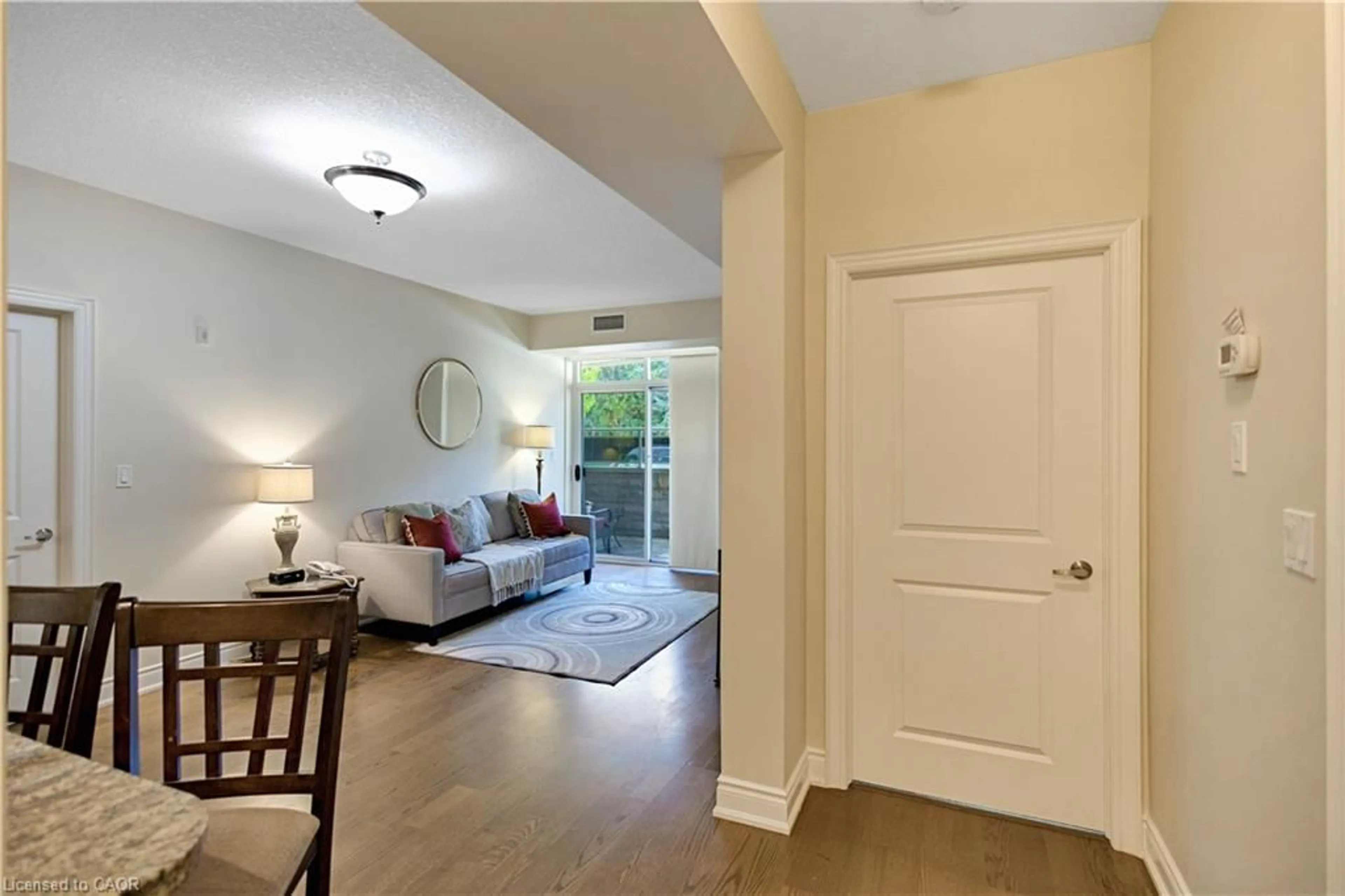 Indoor entryway for 125 Wilson St #108, Ancaster Ontario L9G 0B3