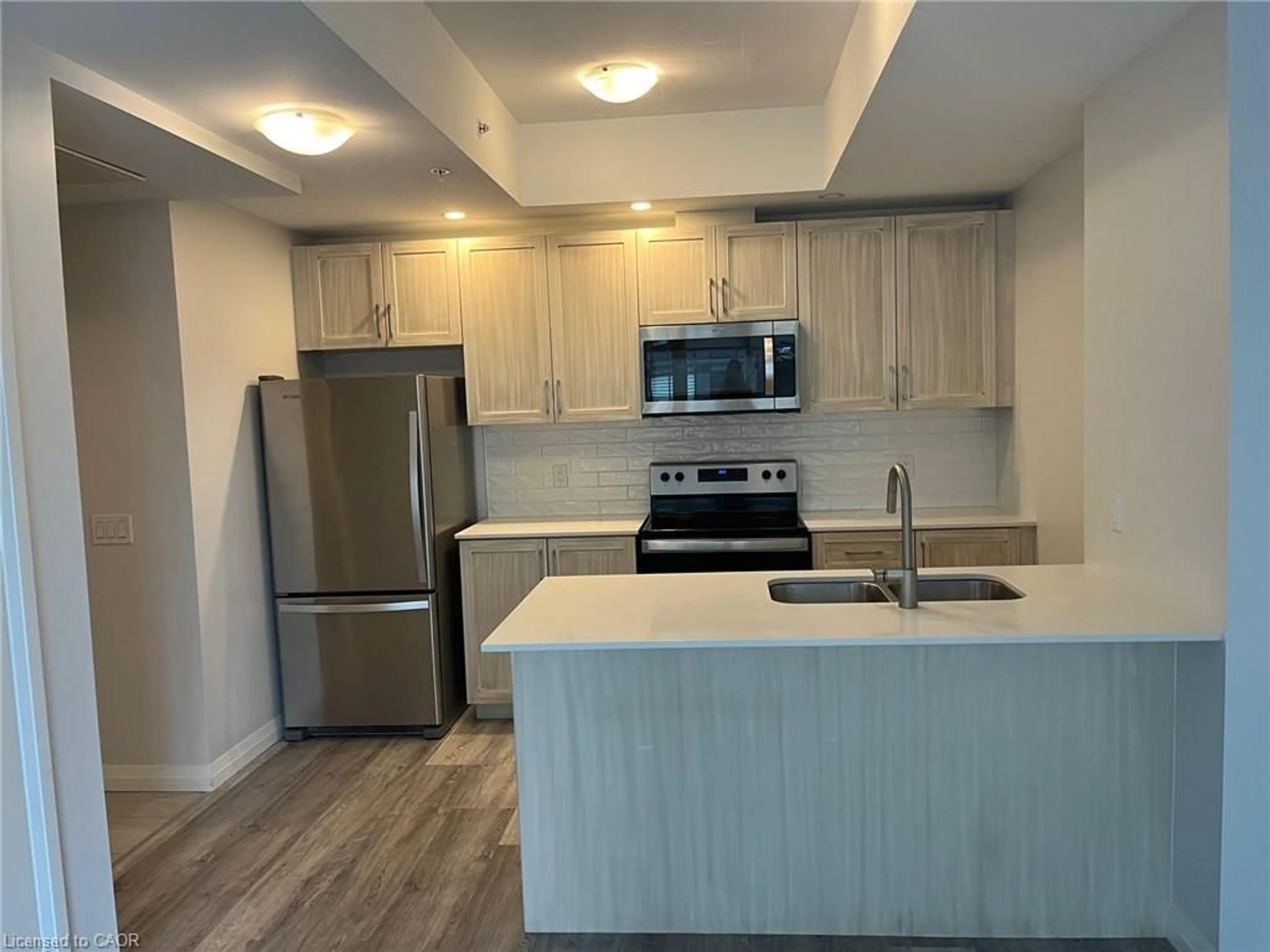 Standard kitchen, unknown for 108 Garment St #1501, Kitchener Ontario N2G 3B2
