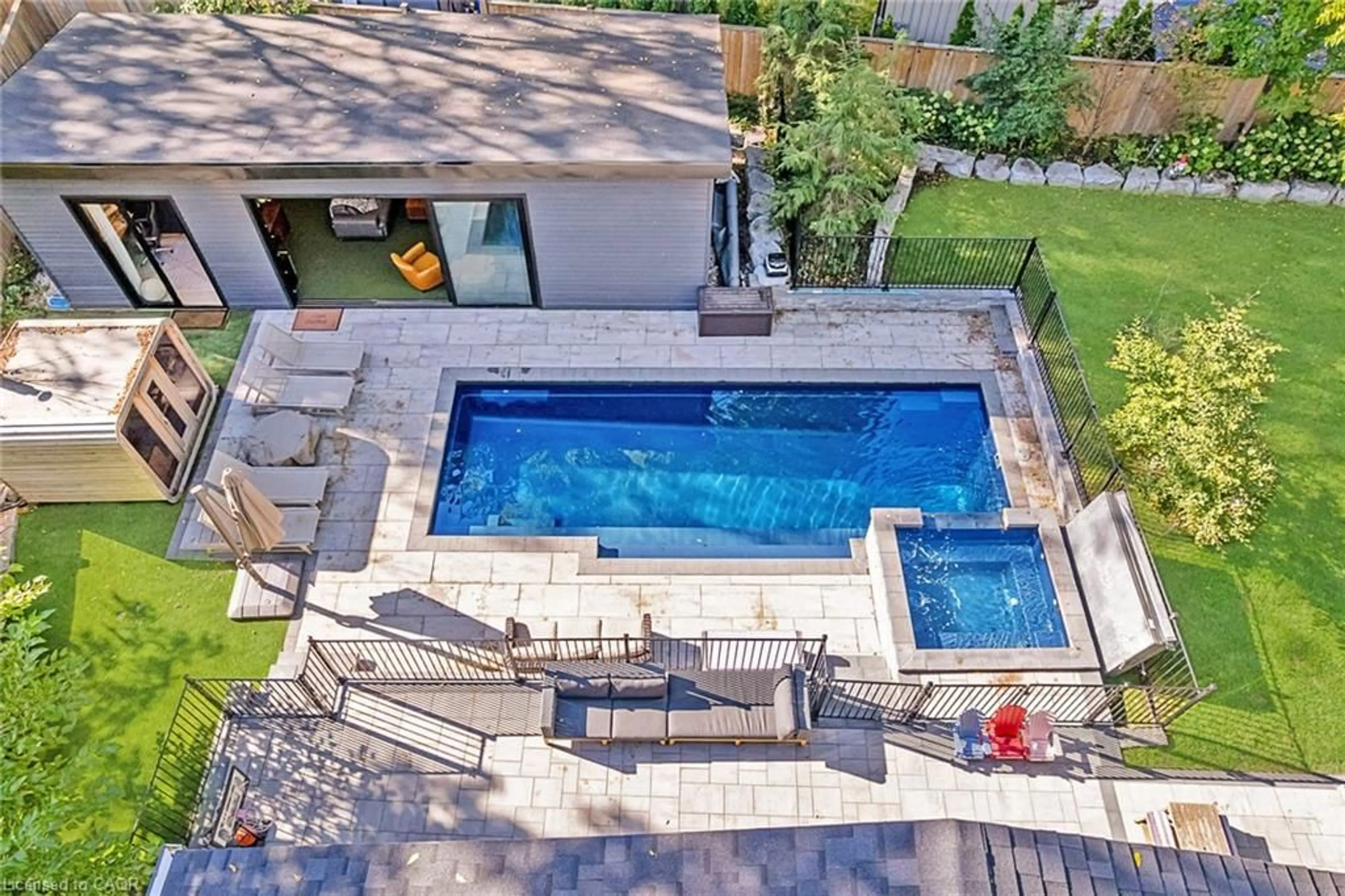 Pool for 89 Germorda Dr, Oakville Ontario L6H 2P9
