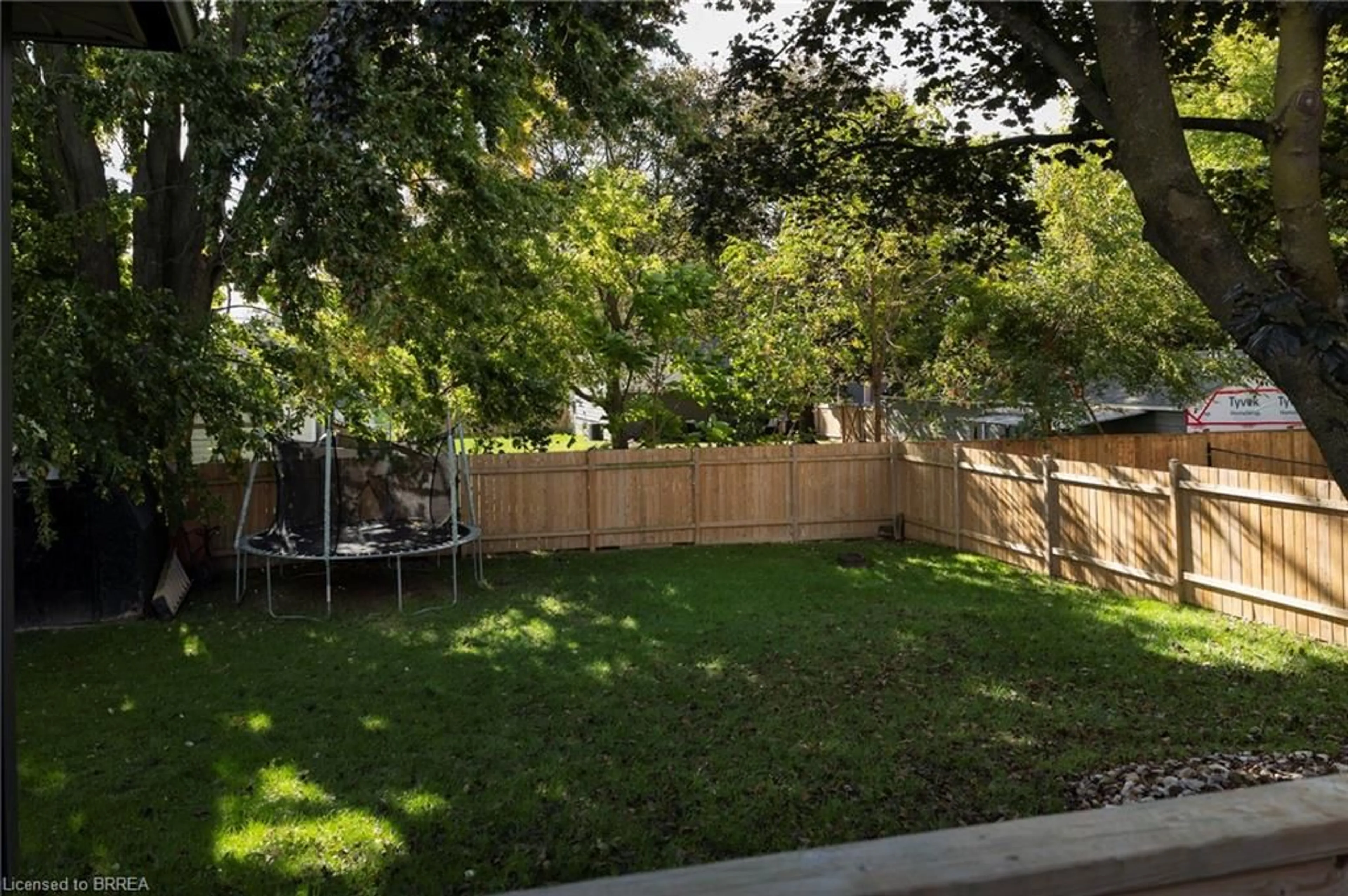 Patio, unknown for 92 Sovereign St, Waterford Ontario N0E 1Y0